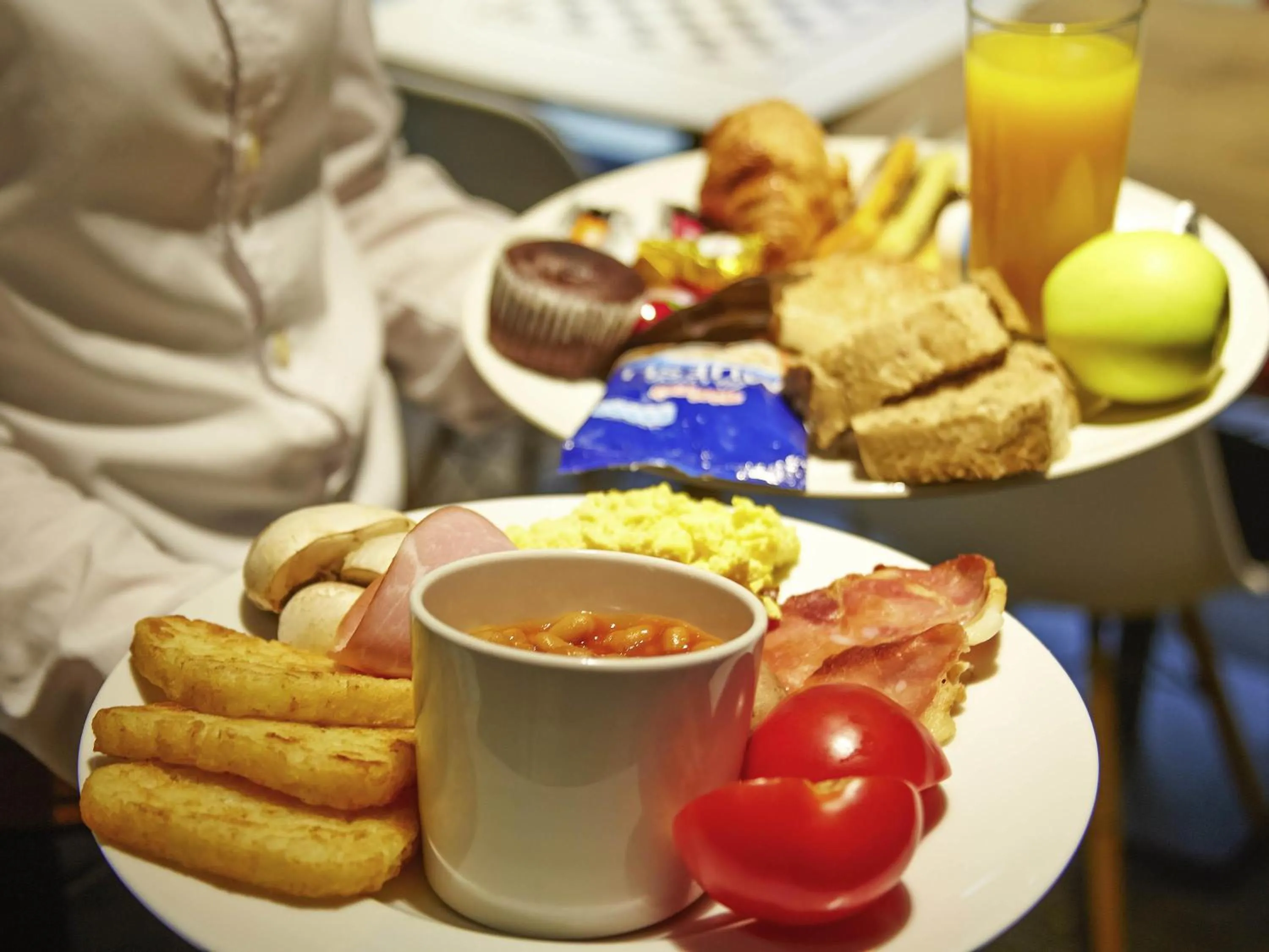 Restaurant/places to eat in ibis London Thurrock M25