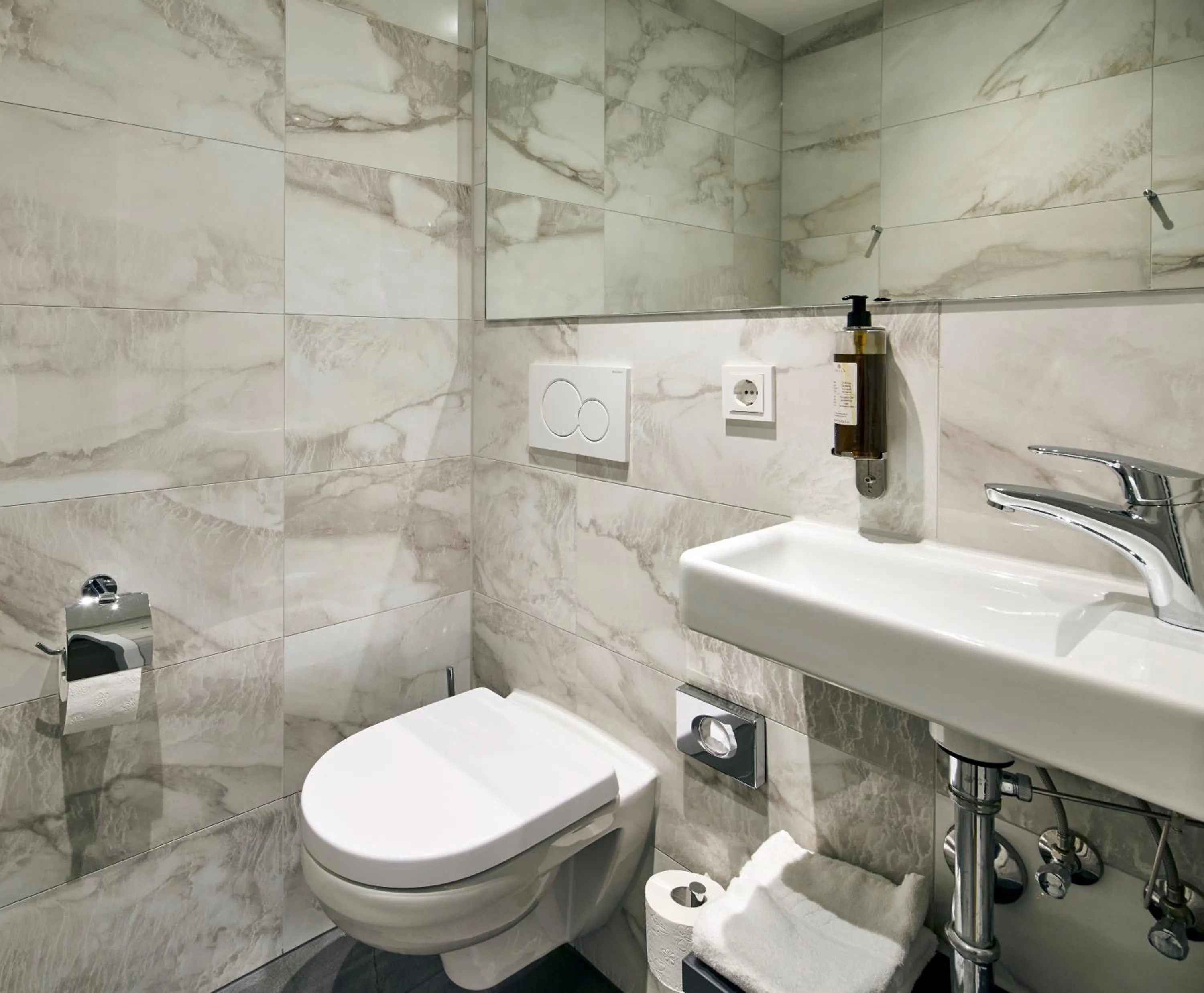 Toilet in Hotel Kraft