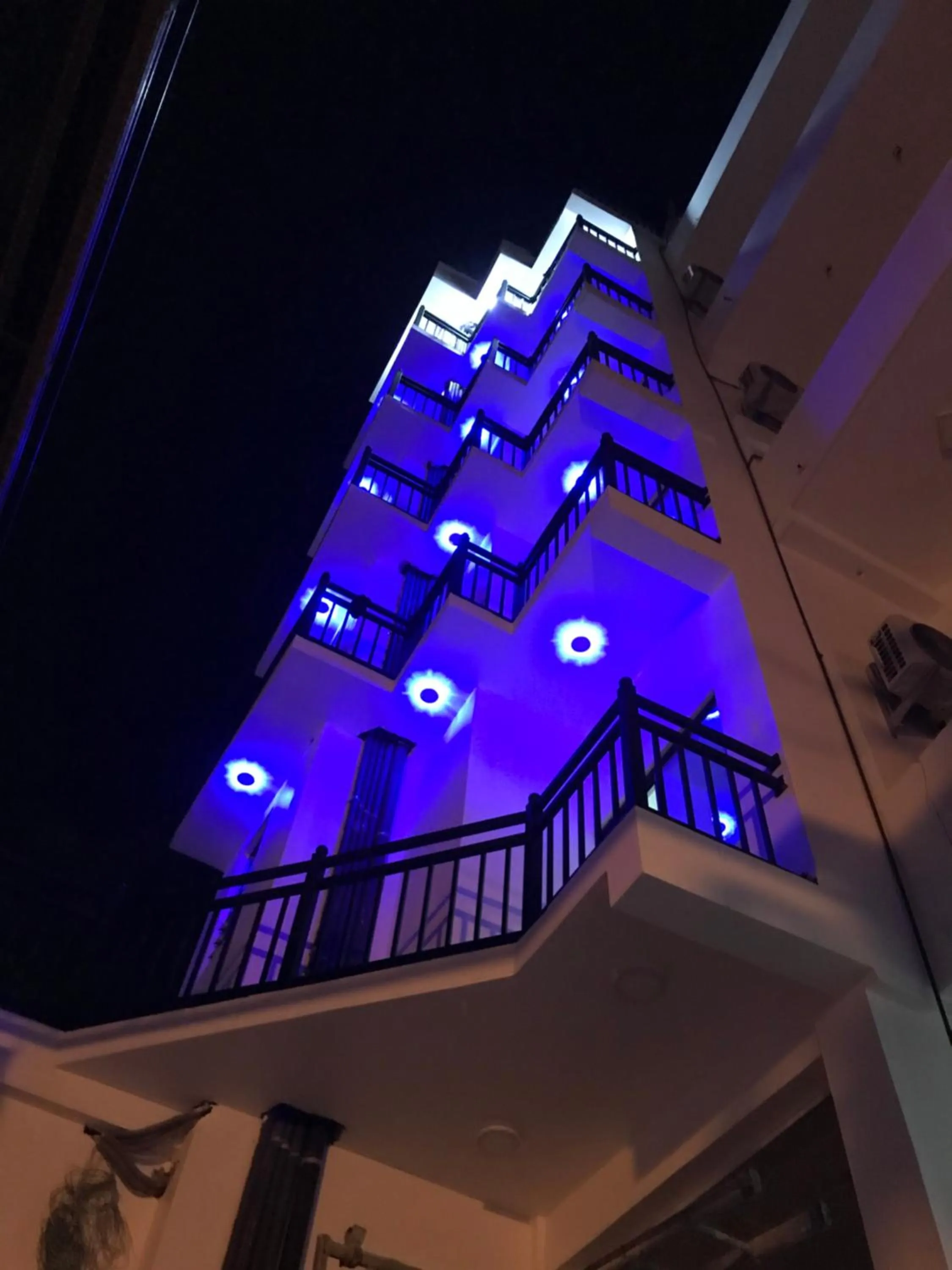 Facade/entrance in Opulence Colombo