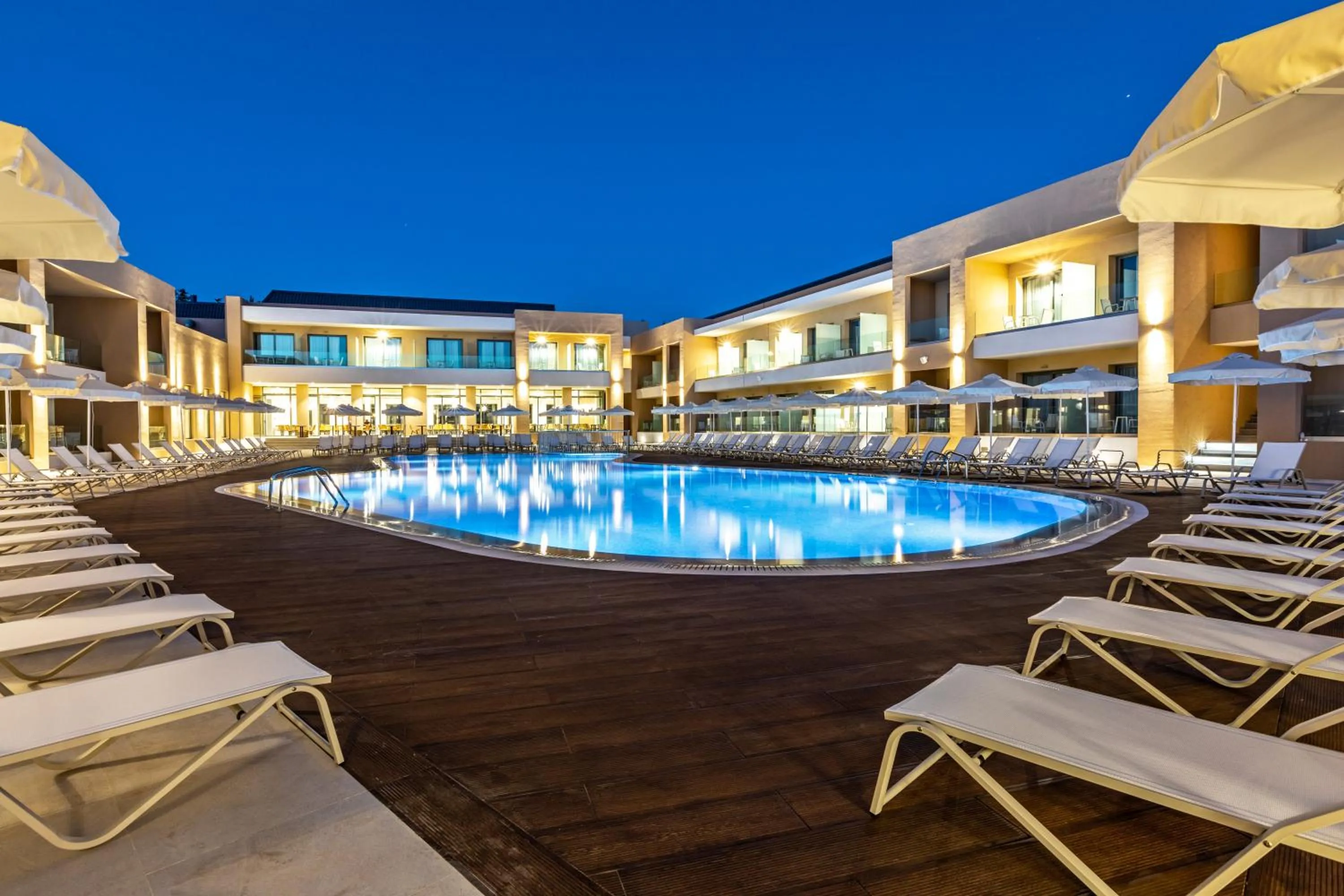 Property building in White Olive Elite Laganas