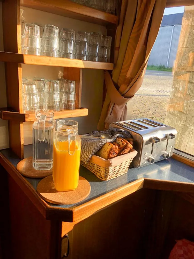 Breakfast in Hotelboat Angeline