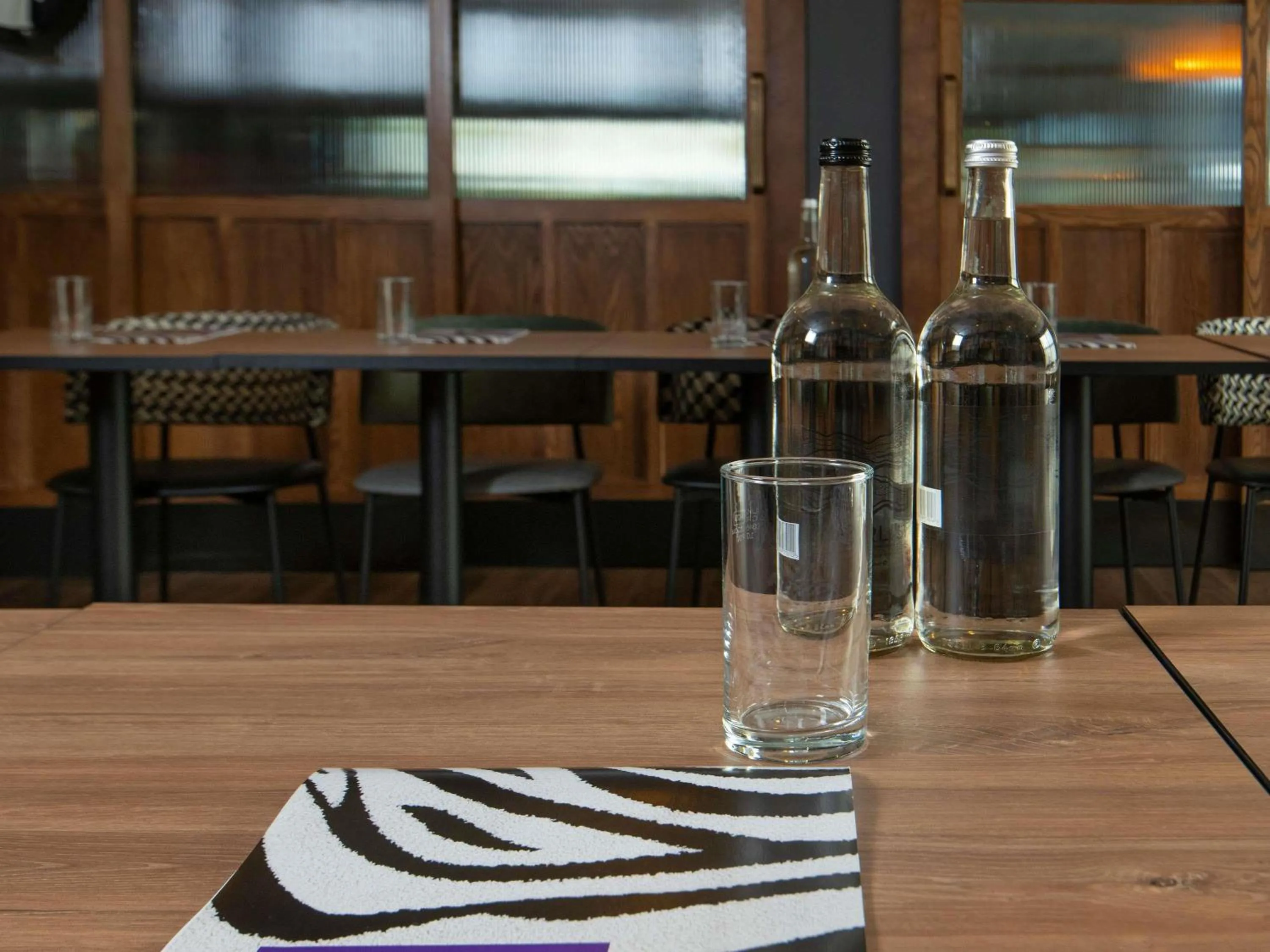 Meeting/conference room in ibis Styles London Gatwick Airport