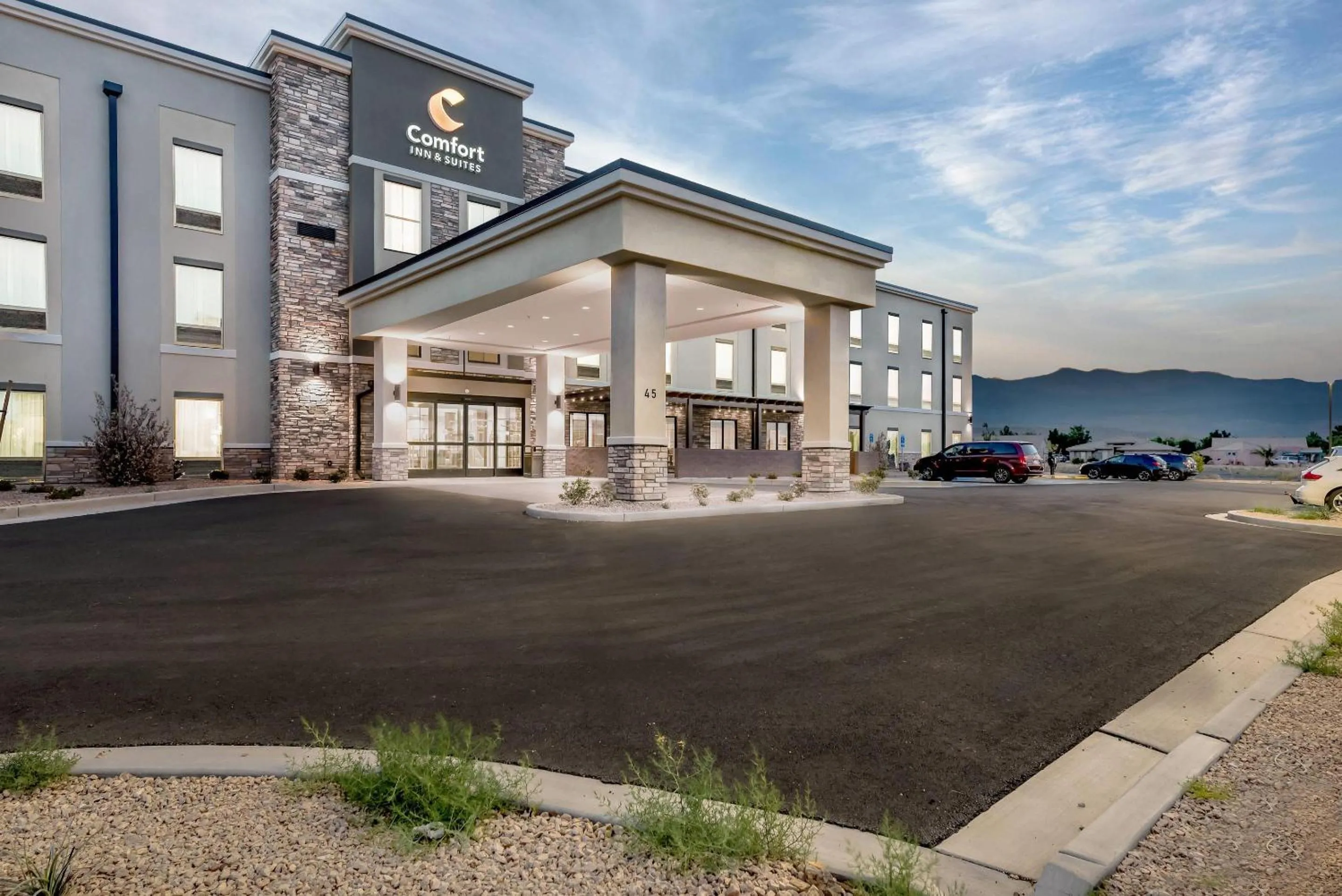 Property building in Comfort Inn & Suites Zion Park Area