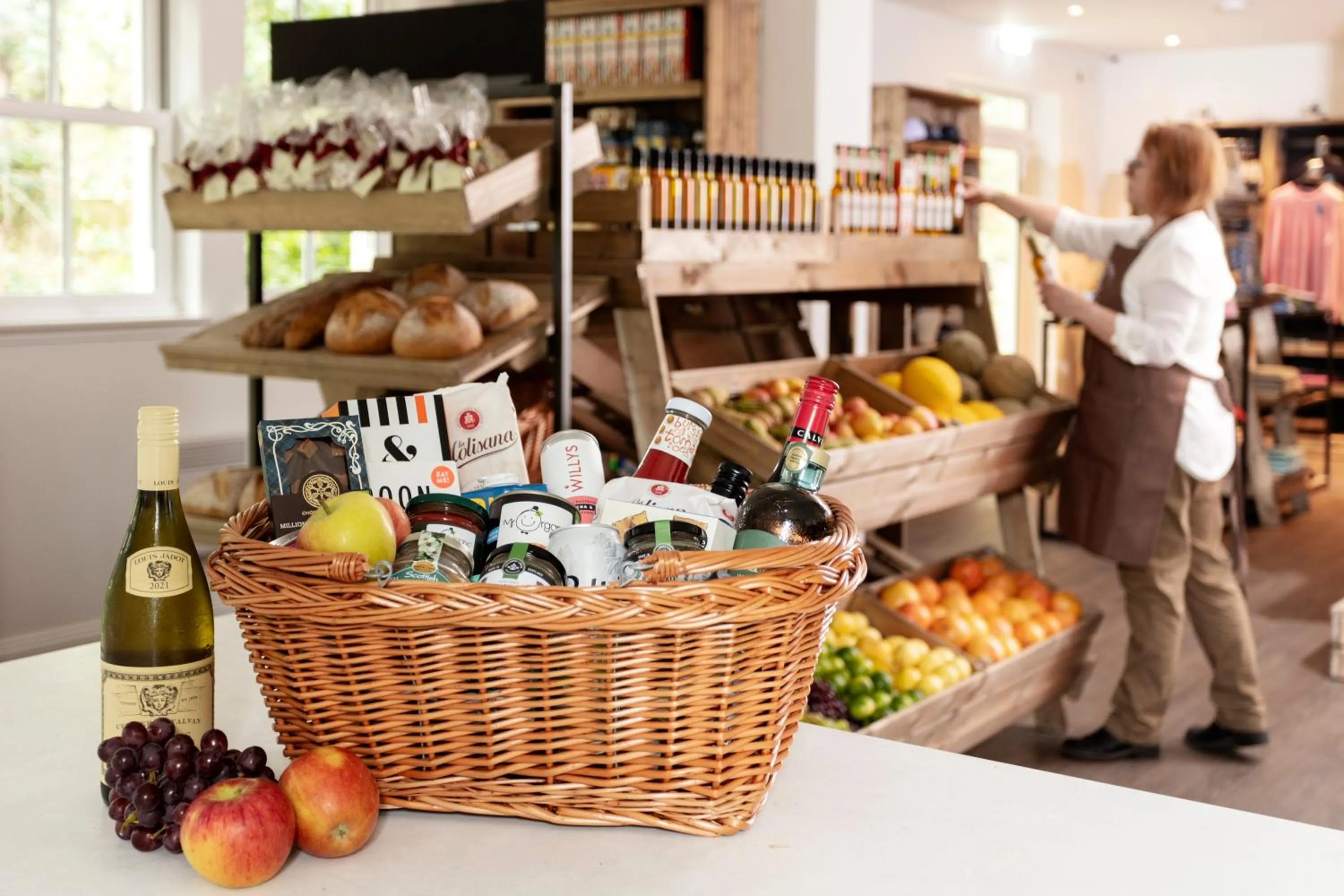 On-site shops in SCHLOSS Roxburghe, part of Destination by Hyatt