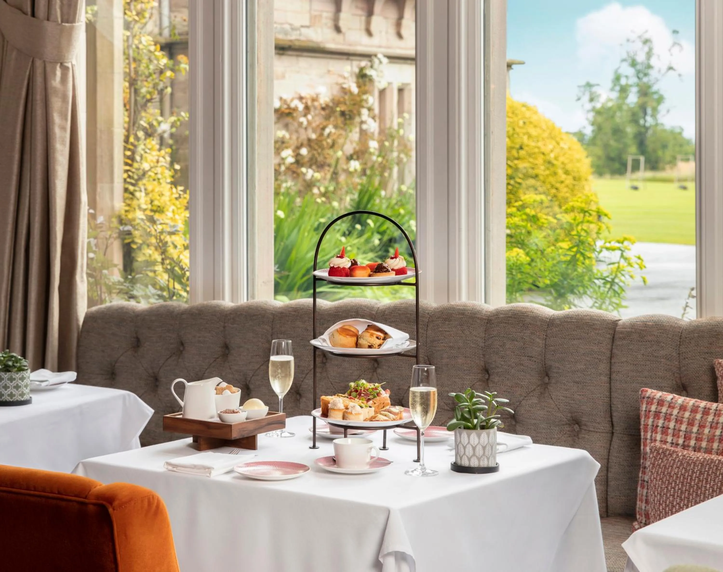 Restaurant/places to eat in SCHLOSS Roxburghe, part of Destination by Hyatt