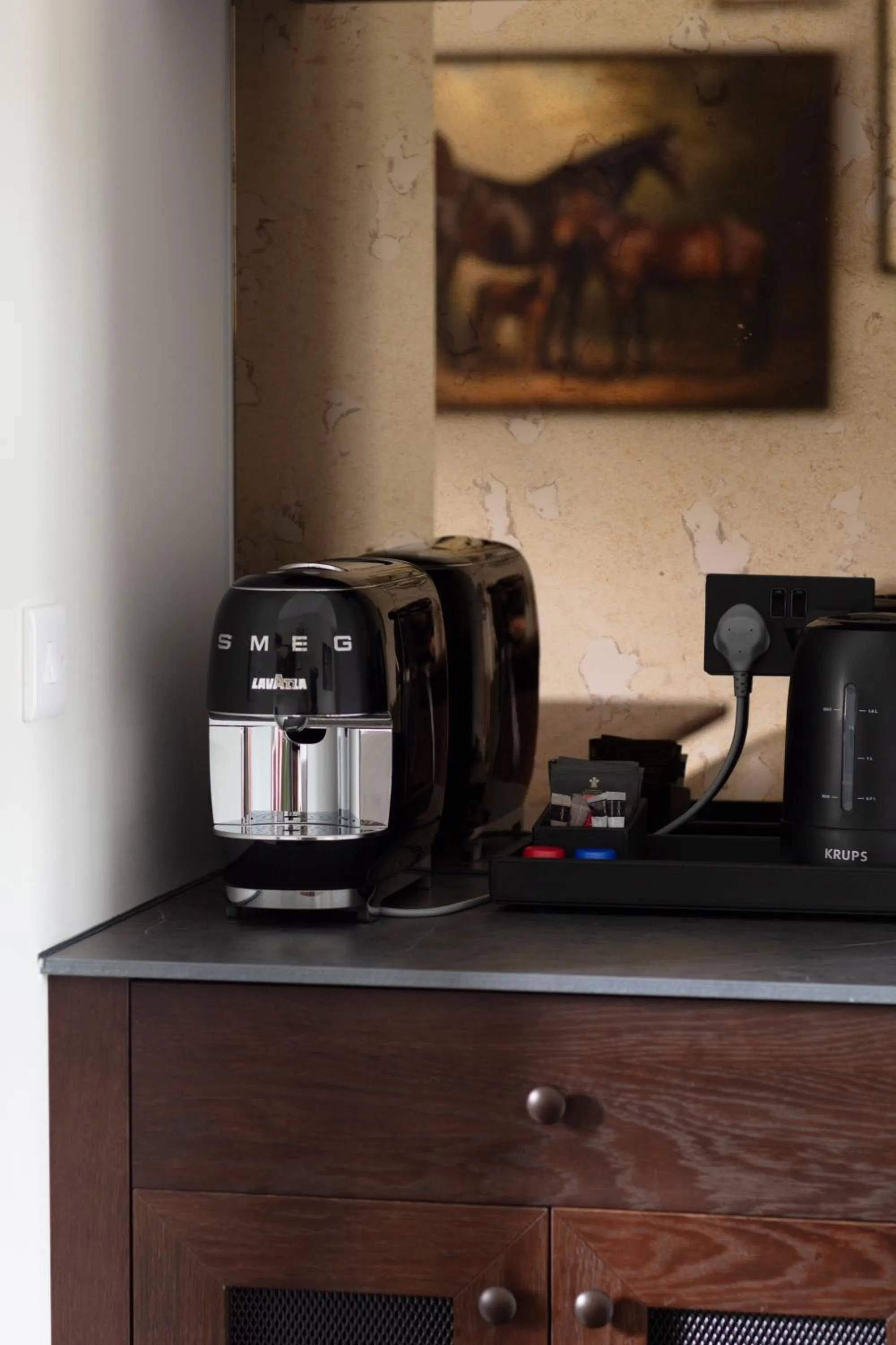 Coffee/tea facilities in SCHLOSS Roxburghe, part of Destination by Hyatt