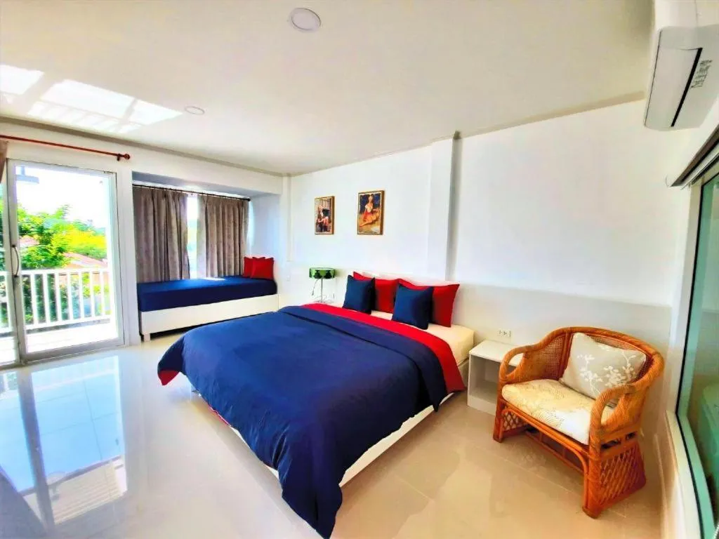 Bed in Koh Larn Riviera