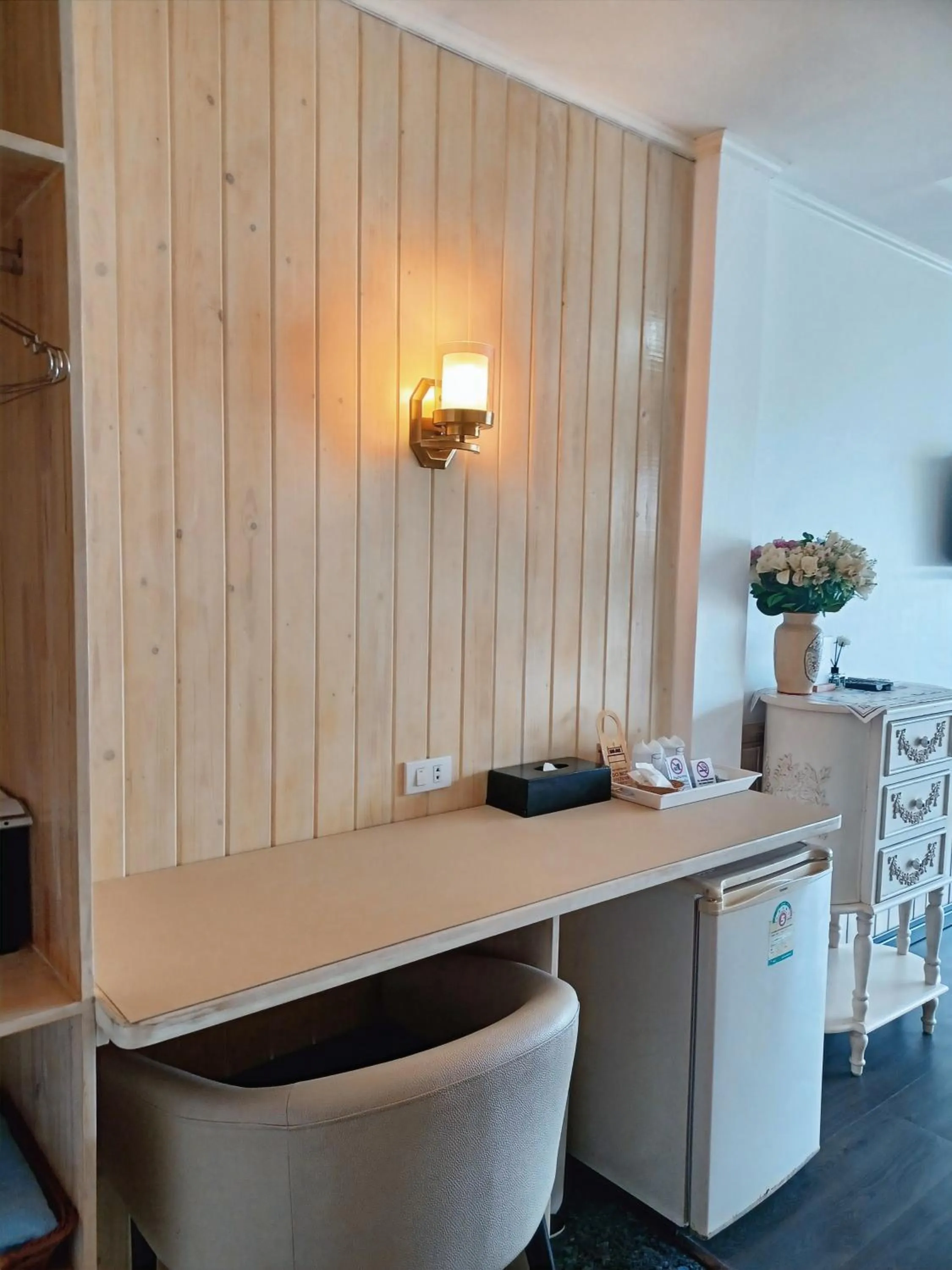 Seating area in Koh Larn Riviera