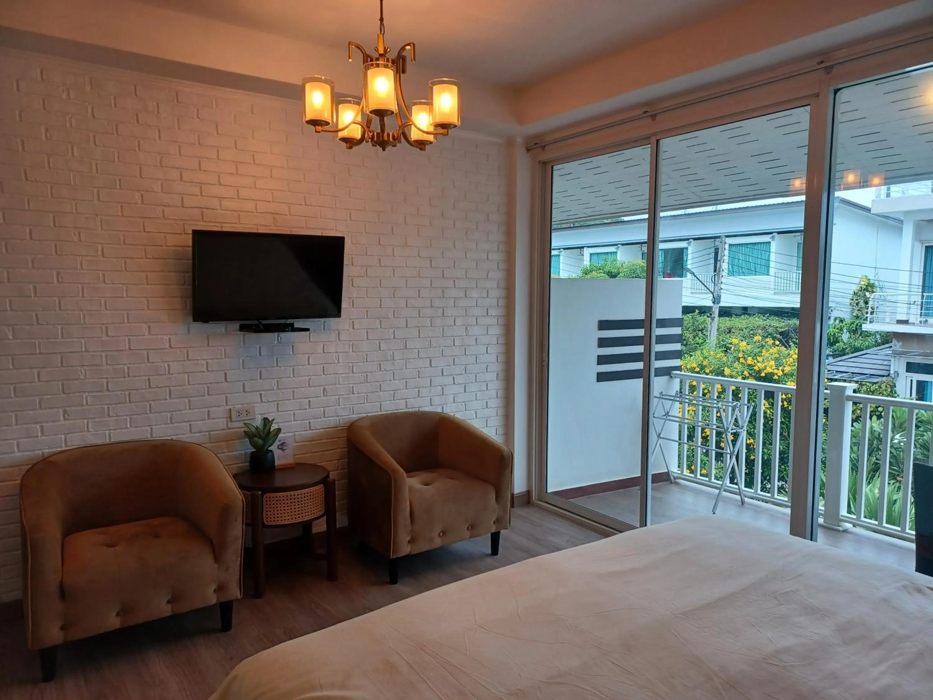 TV and multimedia, Bed in Koh Larn Riviera