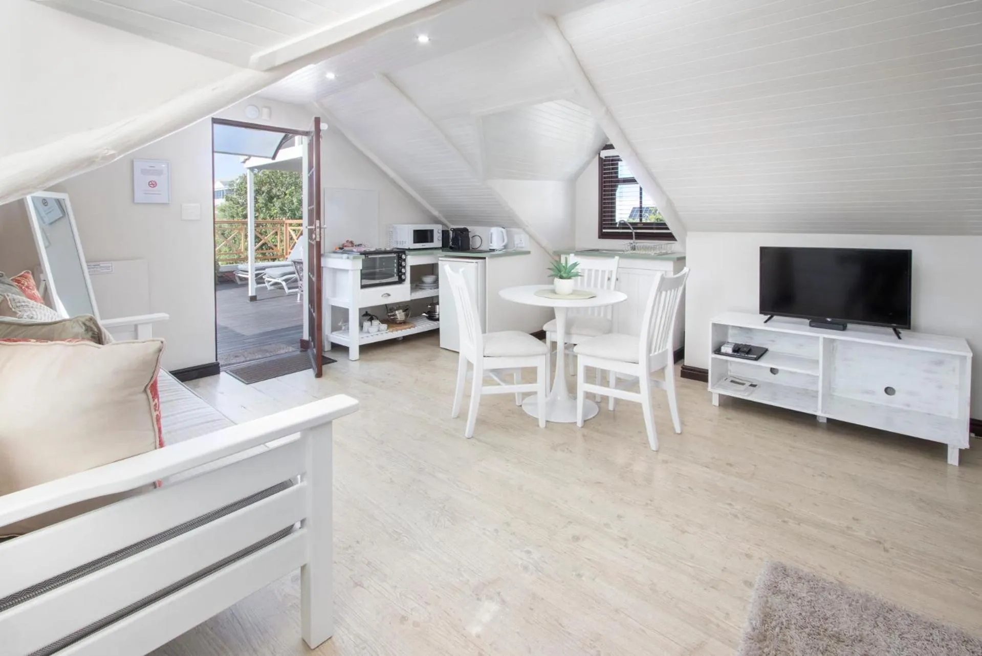 Shower in The Potting Shed Guest House
