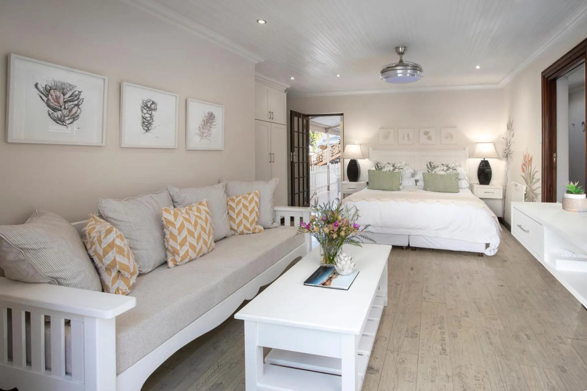 Shower, Bed in The Potting Shed Guest House