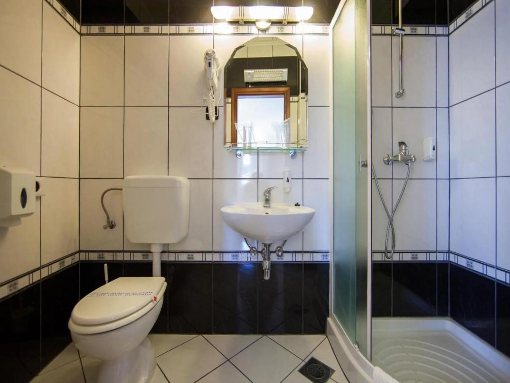 Bathroom in Villa Slika