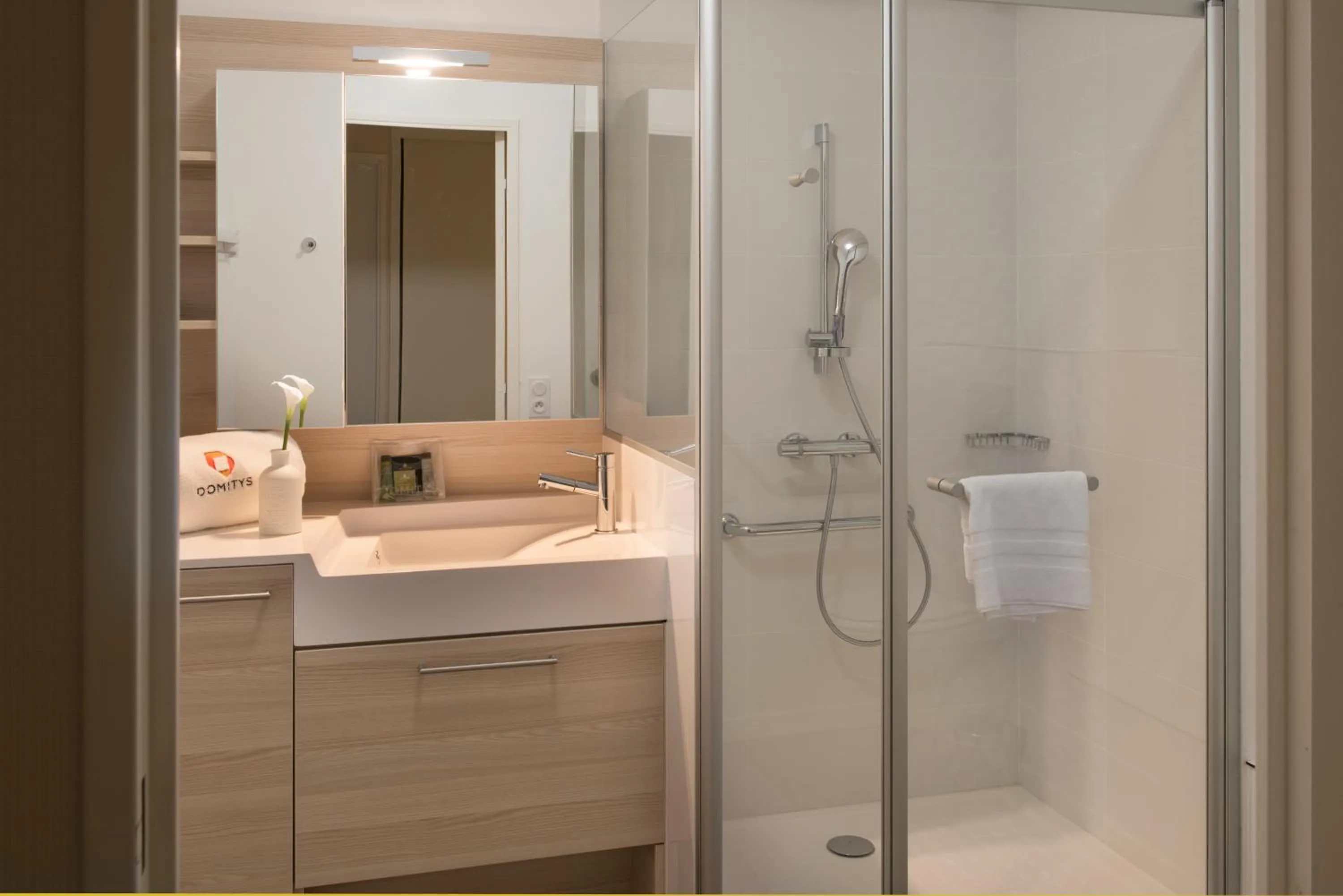 Bathroom in DOMITYS L'AIGRETTE BLEUE