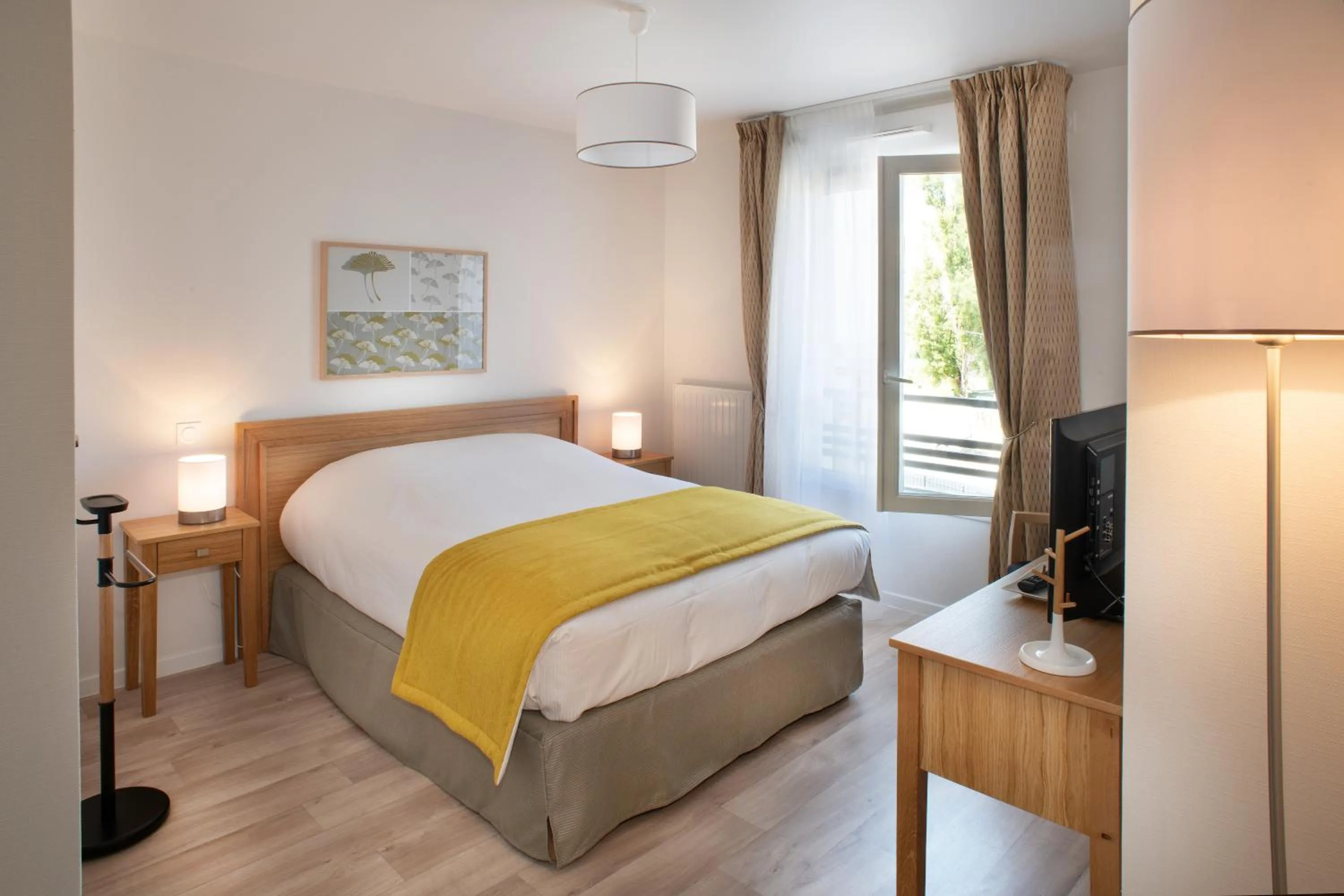 Bedroom, Bed in DOMITYS L'AIGRETTE BLEUE