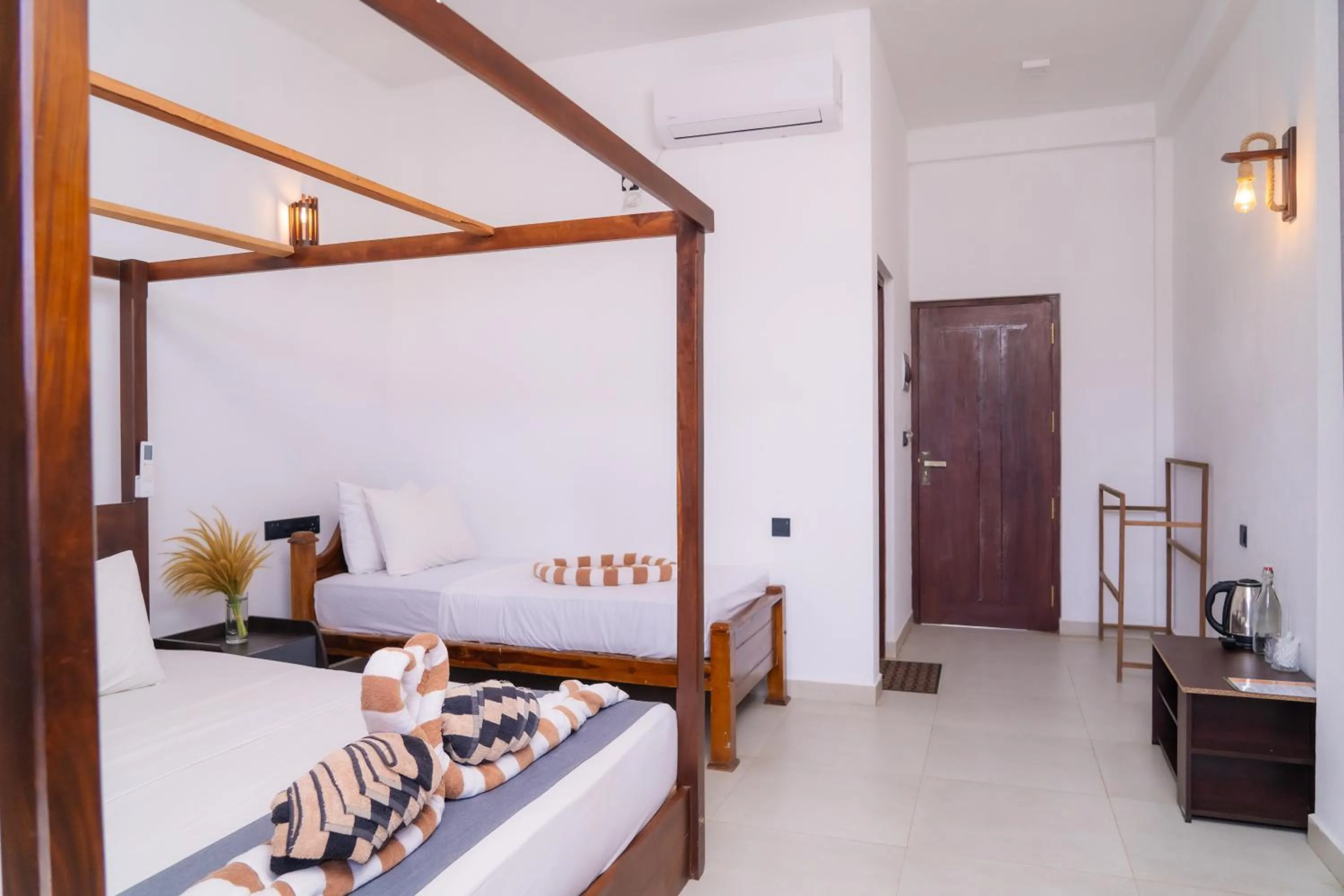 Bed in Bay Hiriketiya