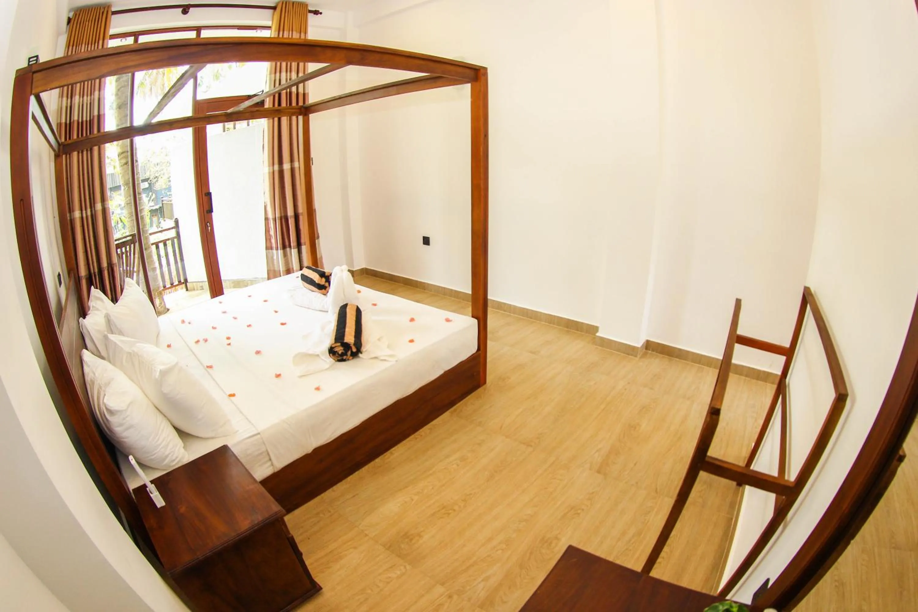 Bed in Bay Hiriketiya