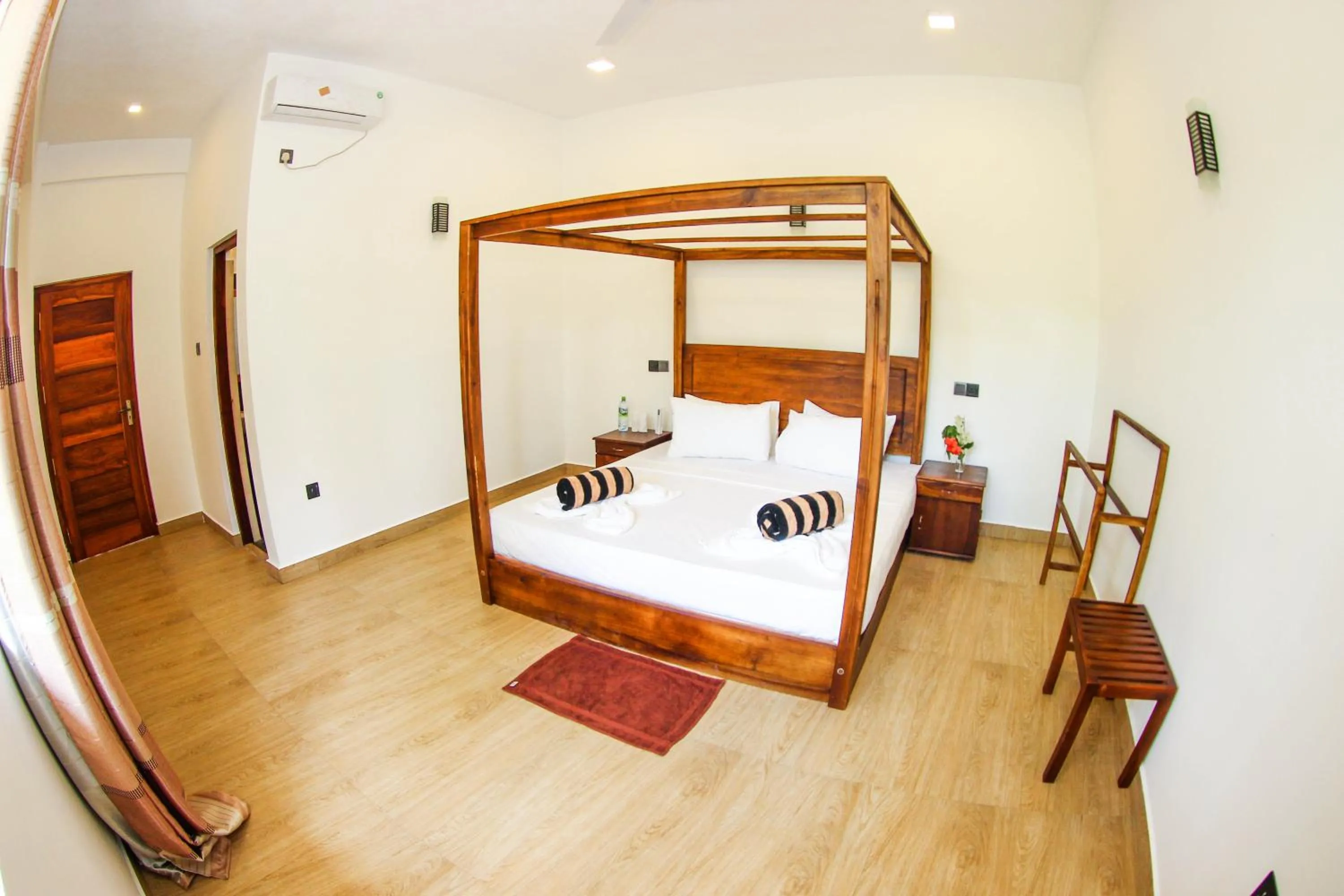 Bed in Bay Hiriketiya