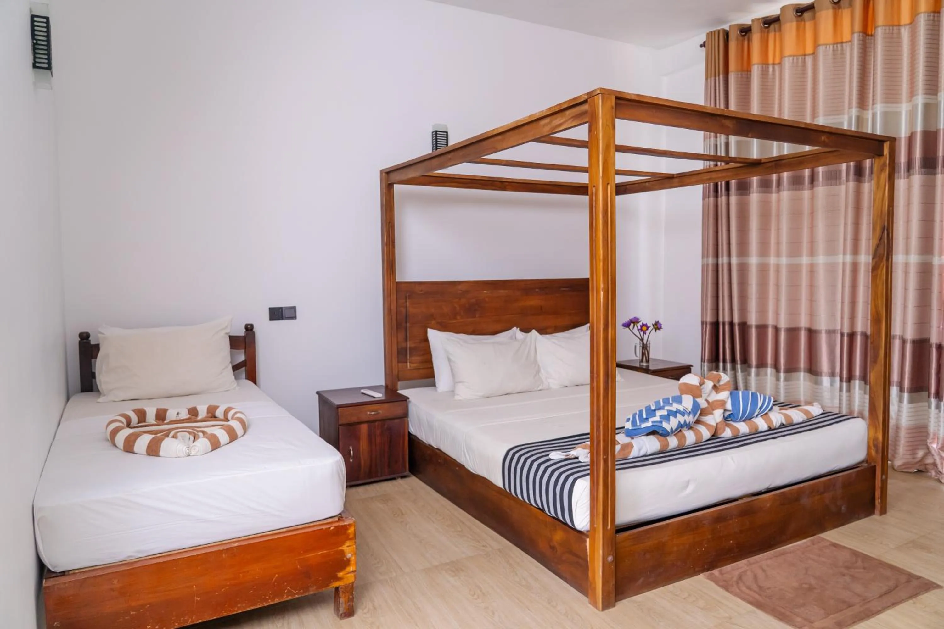 Bed in Bay Hiriketiya