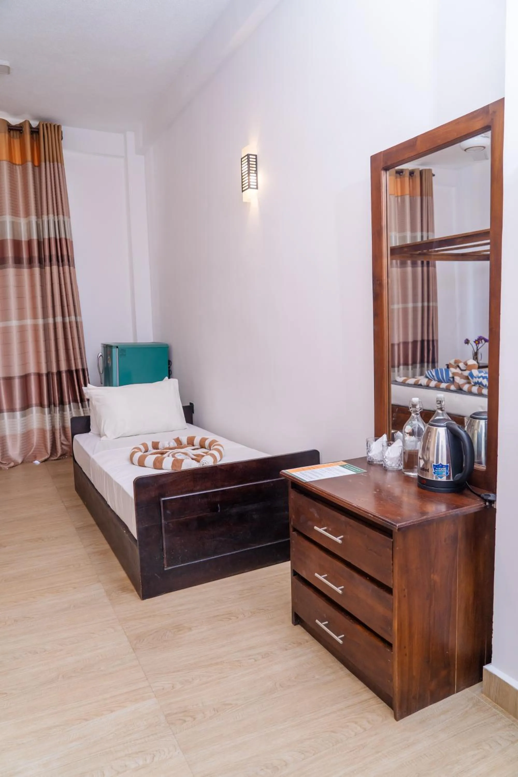 Bed in Bay Hiriketiya