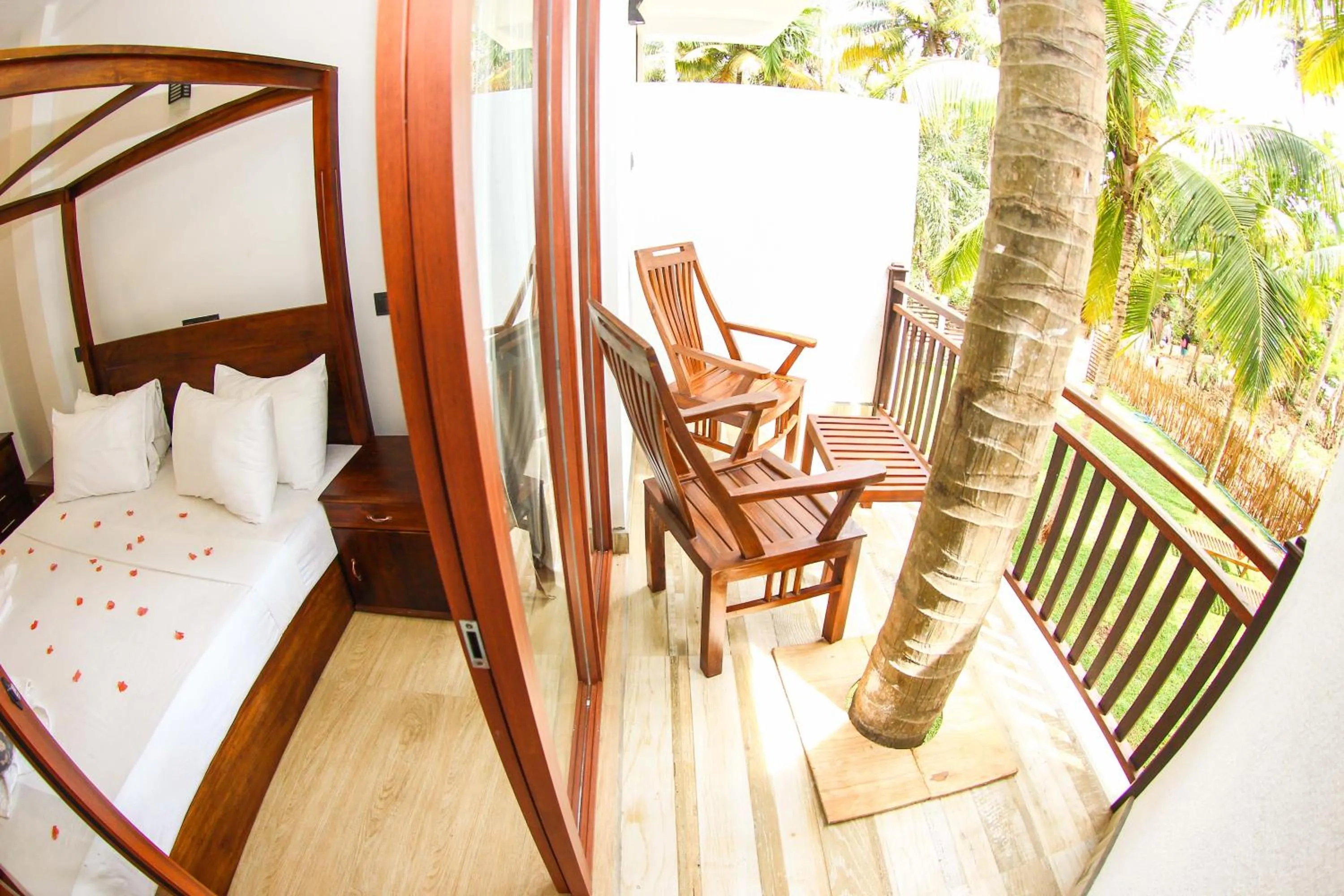 Bed in Bay Hiriketiya