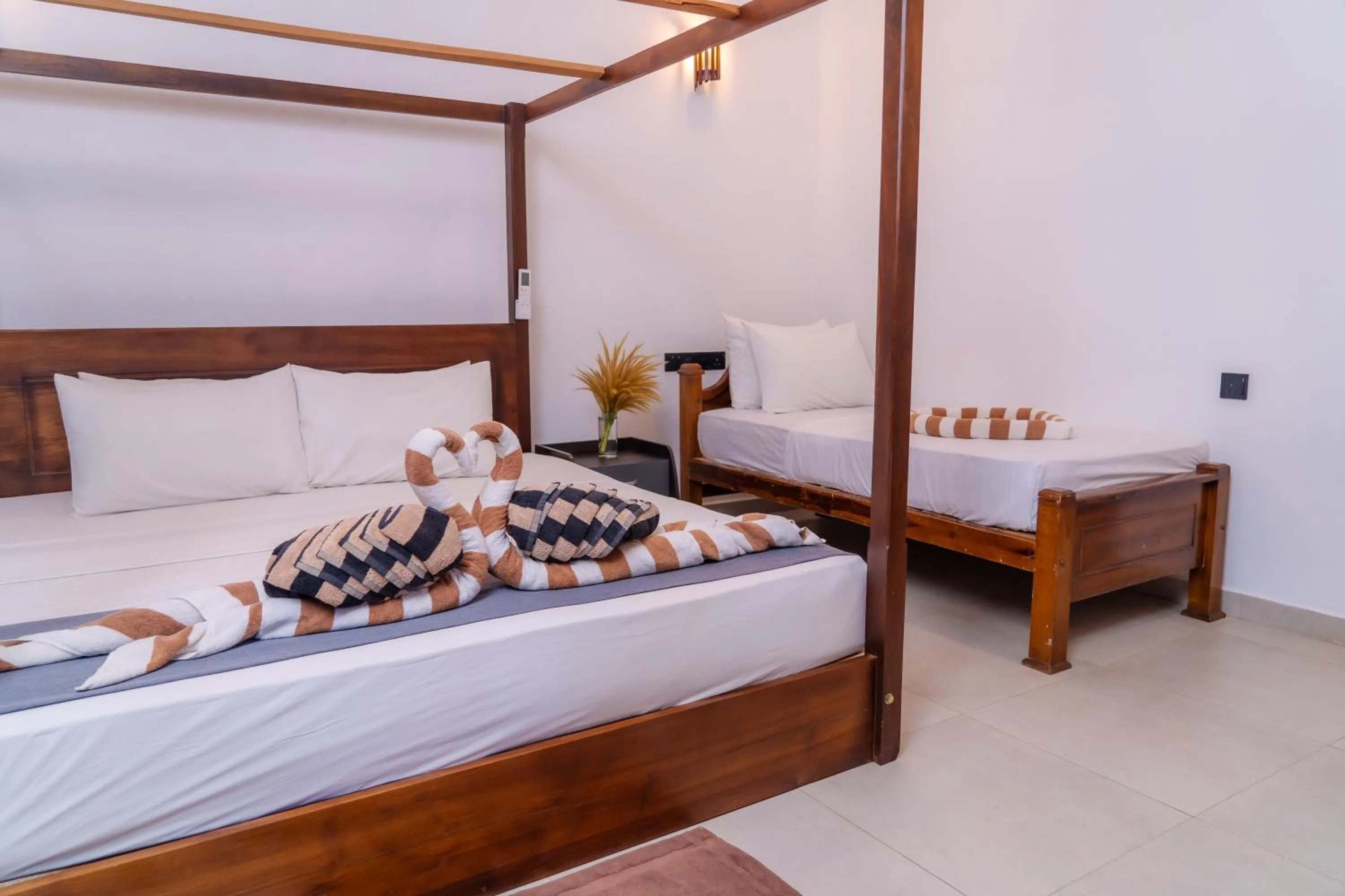 Bed in Bay Hiriketiya