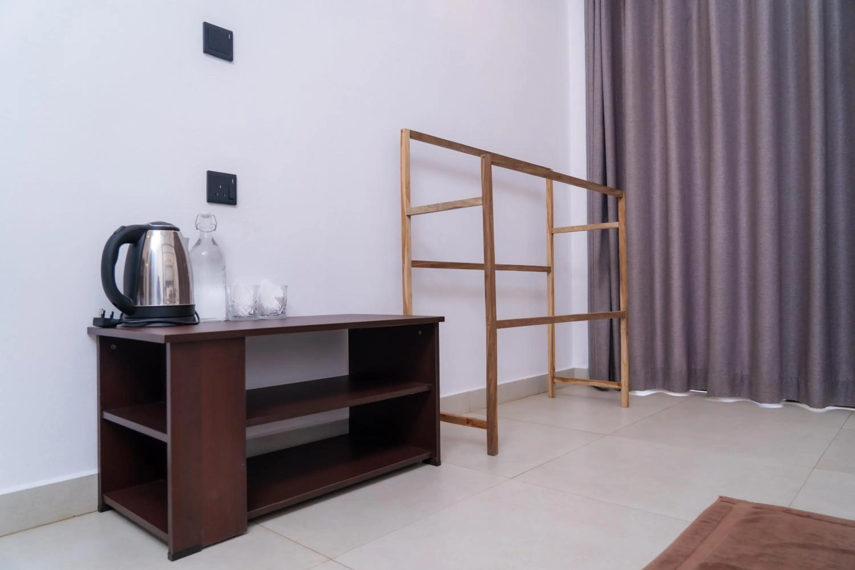 Bed in Bay Hiriketiya