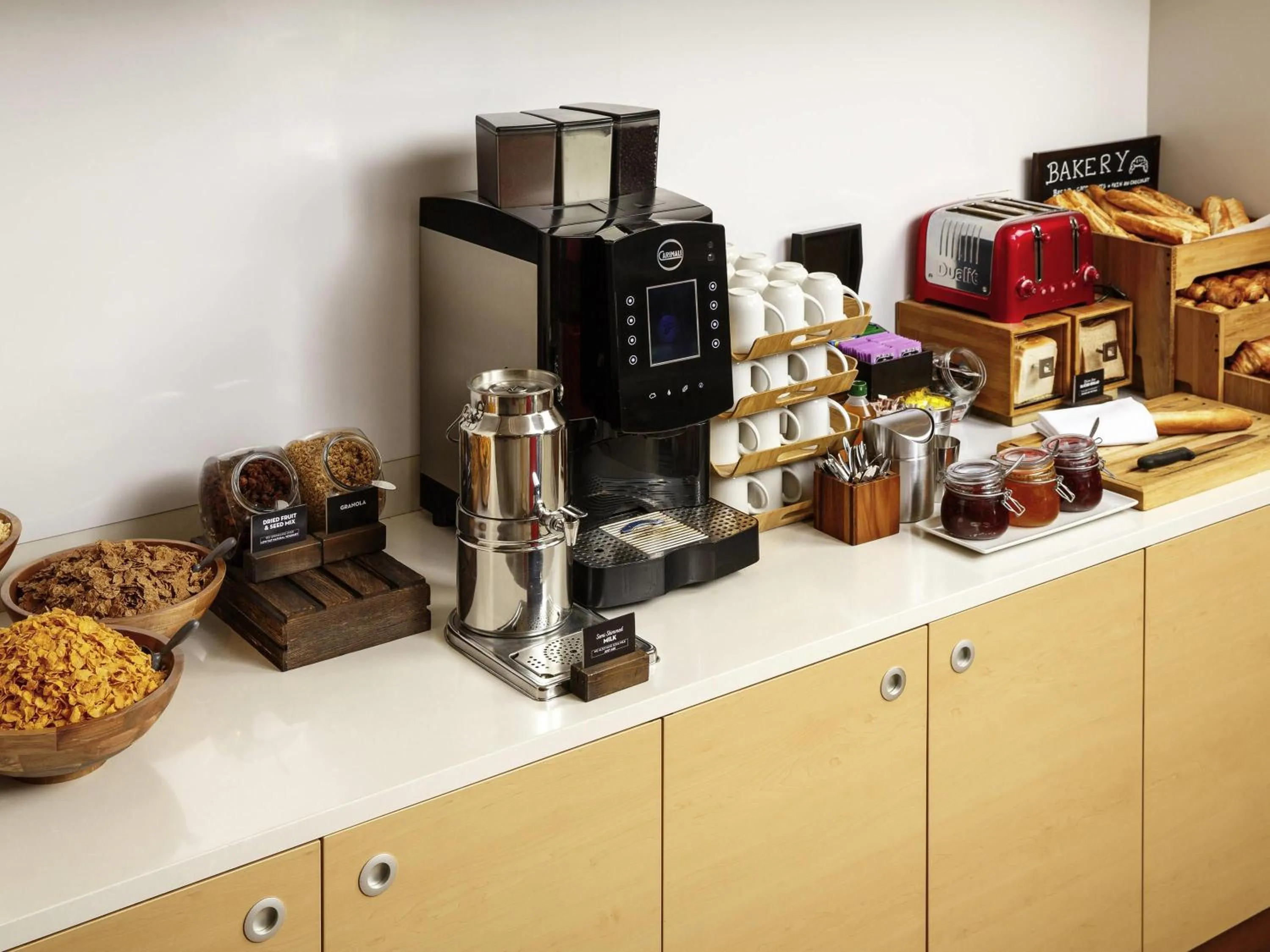 Restaurant/places to eat in ibis Southampton