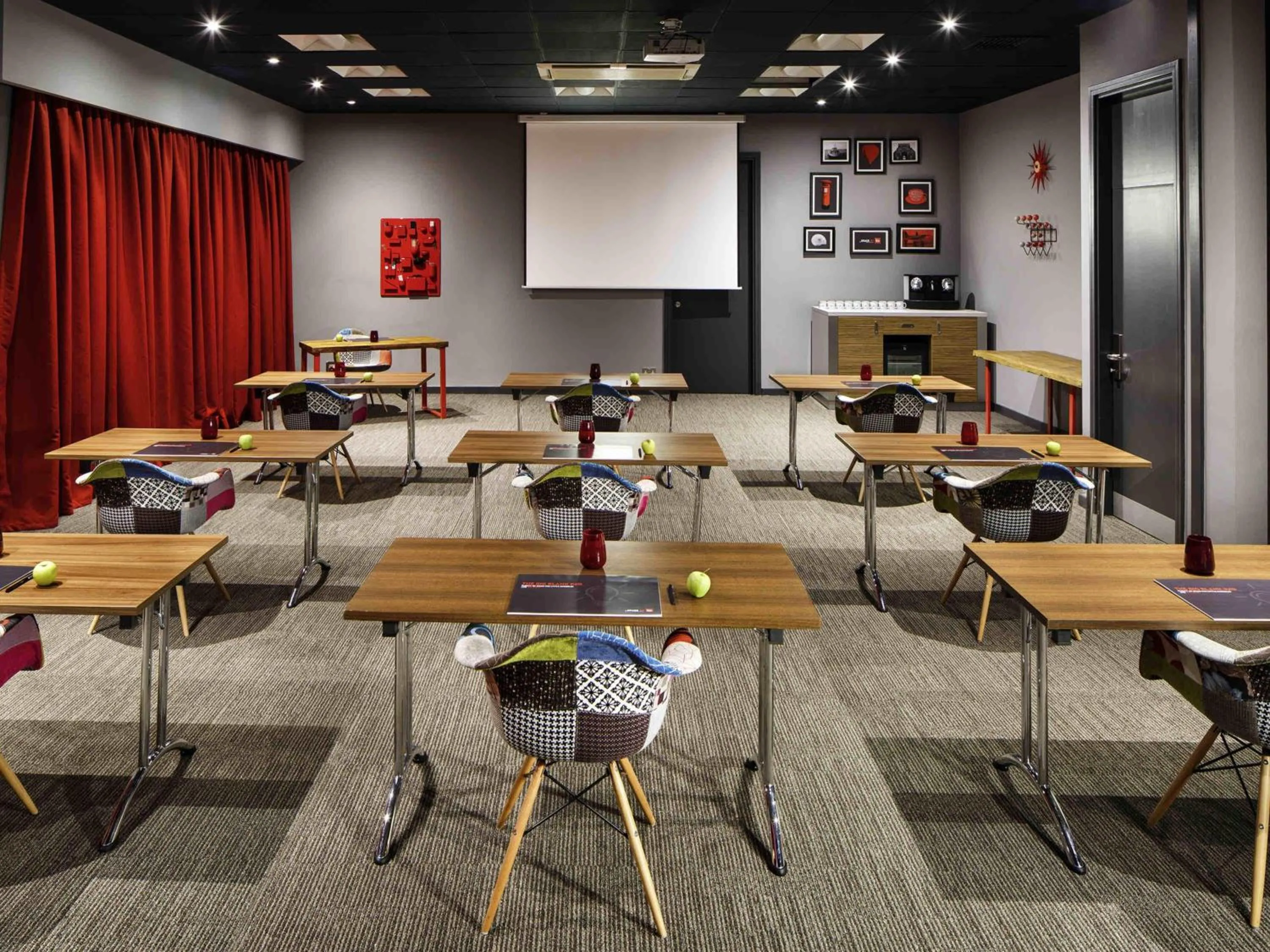 Meeting/conference room in ibis Southampton