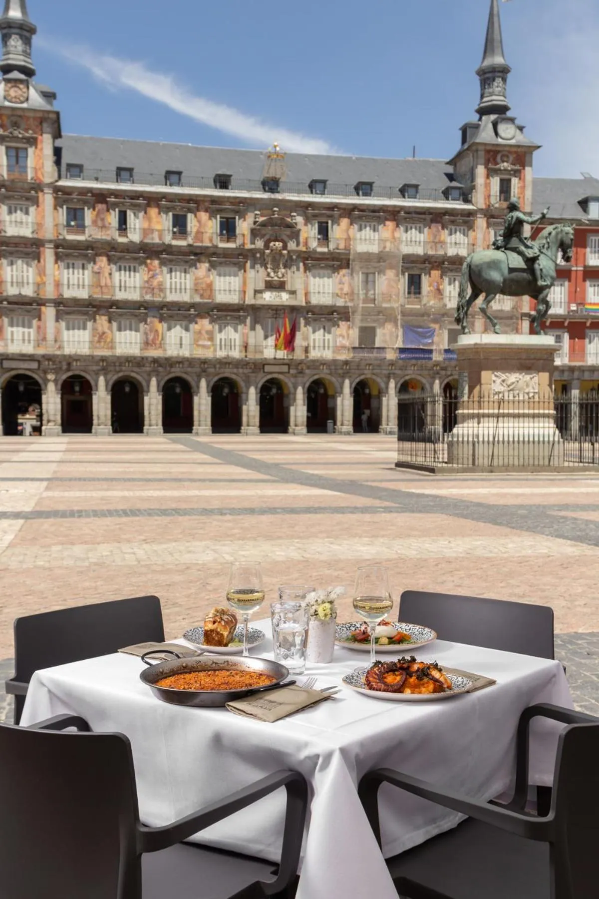 Food and drinks in Pestana Collection Plaza Mayor