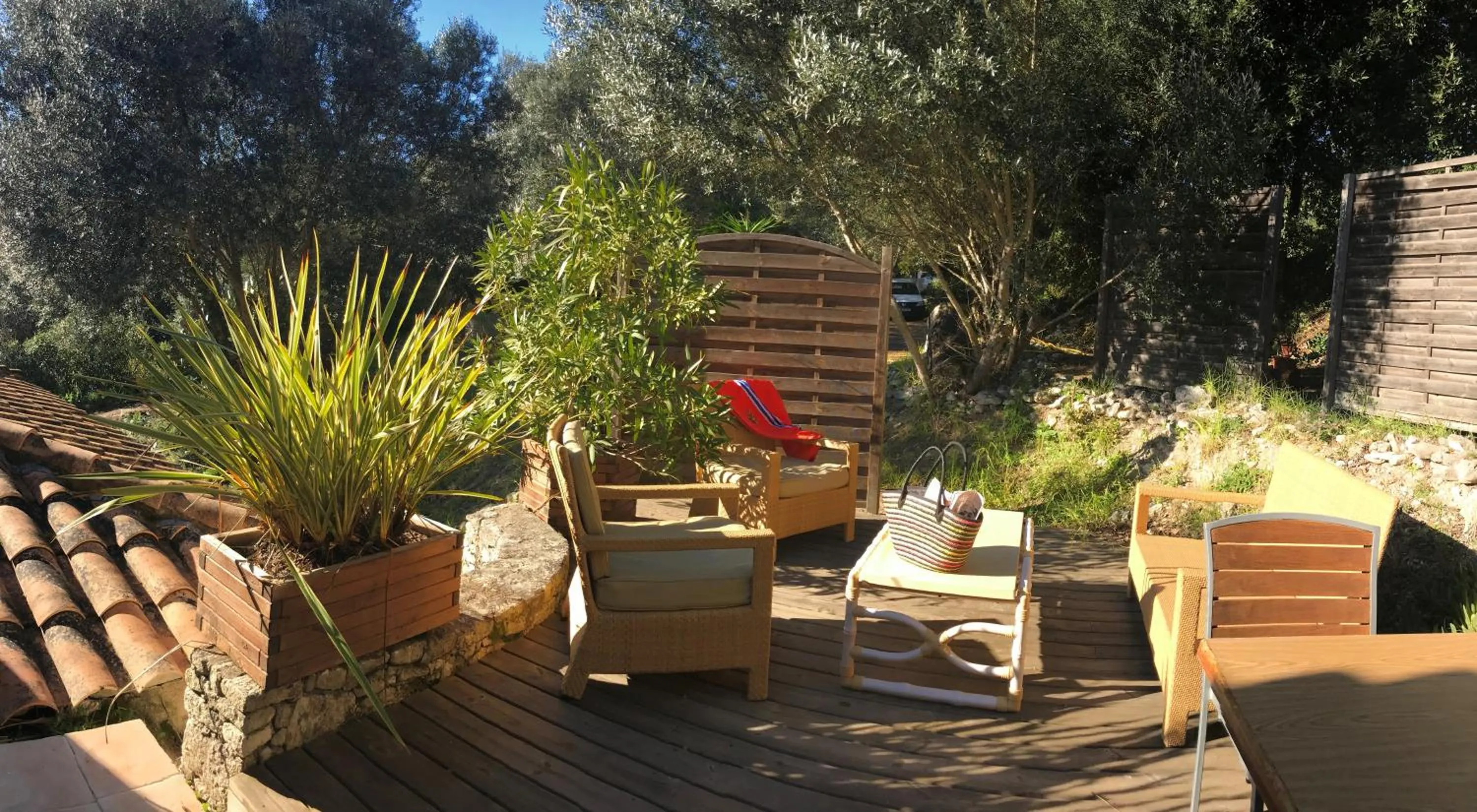 Patio in Résidence hôtelière A TRAMA