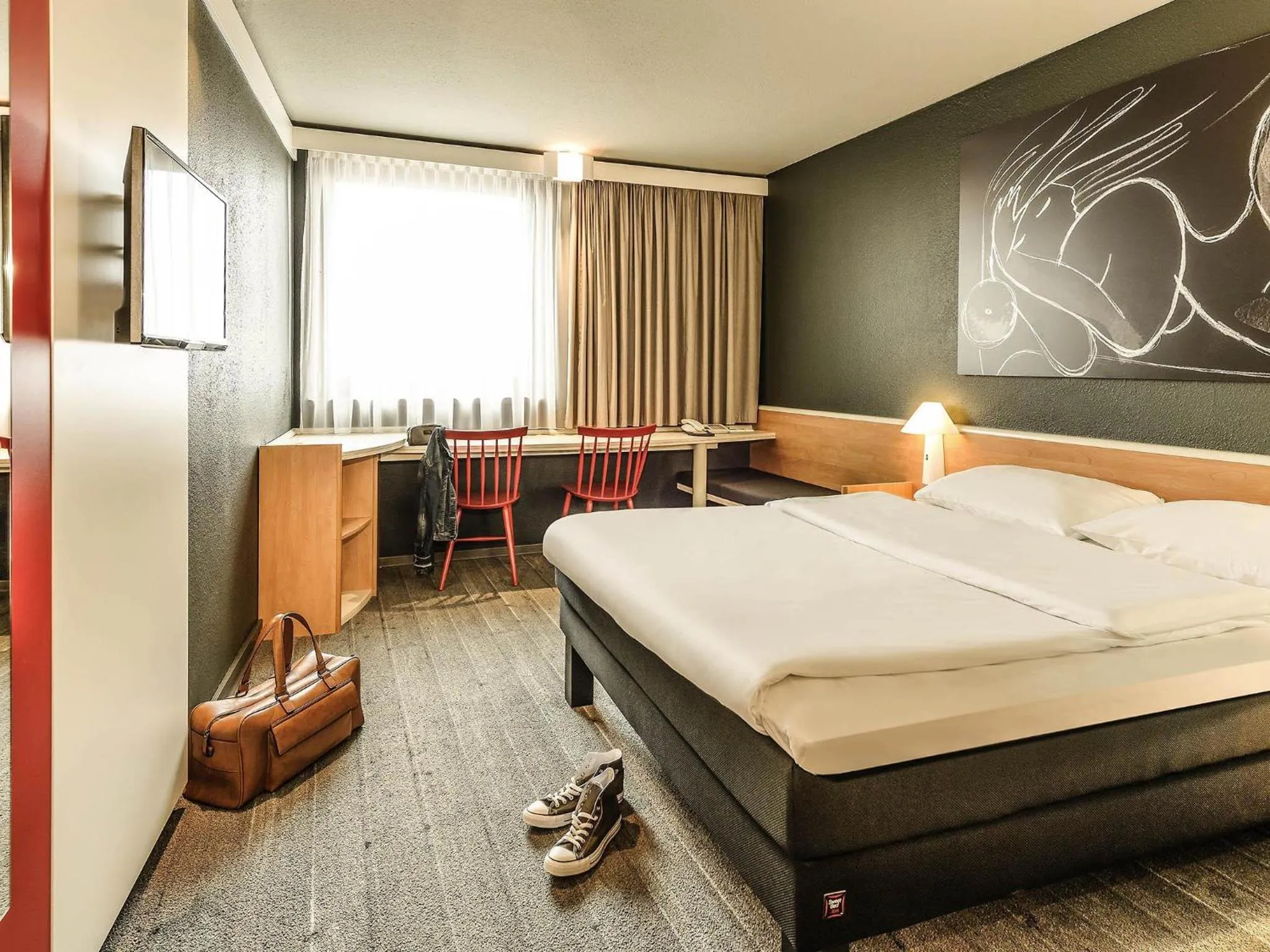 Property building, Bed in Ibis Wien Mariahilf