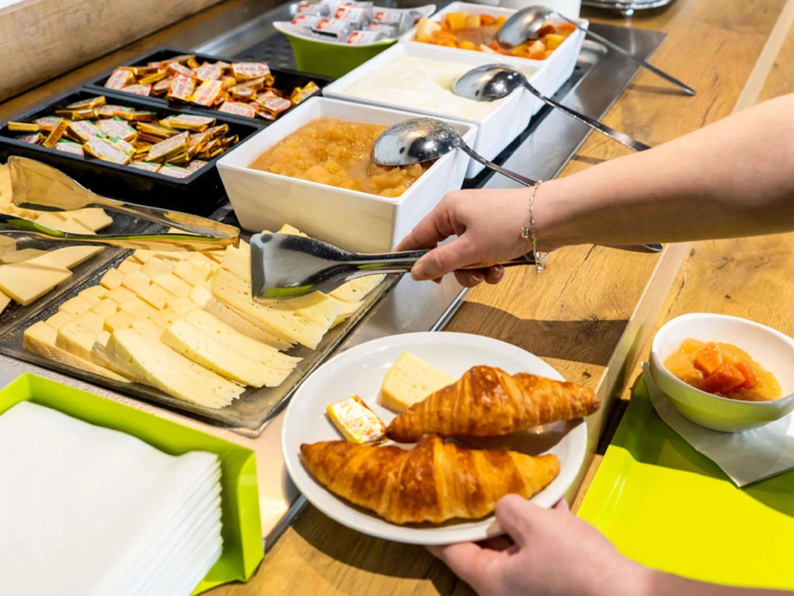 Breakfast in ibis budget Poitiers Nord Futuroscope