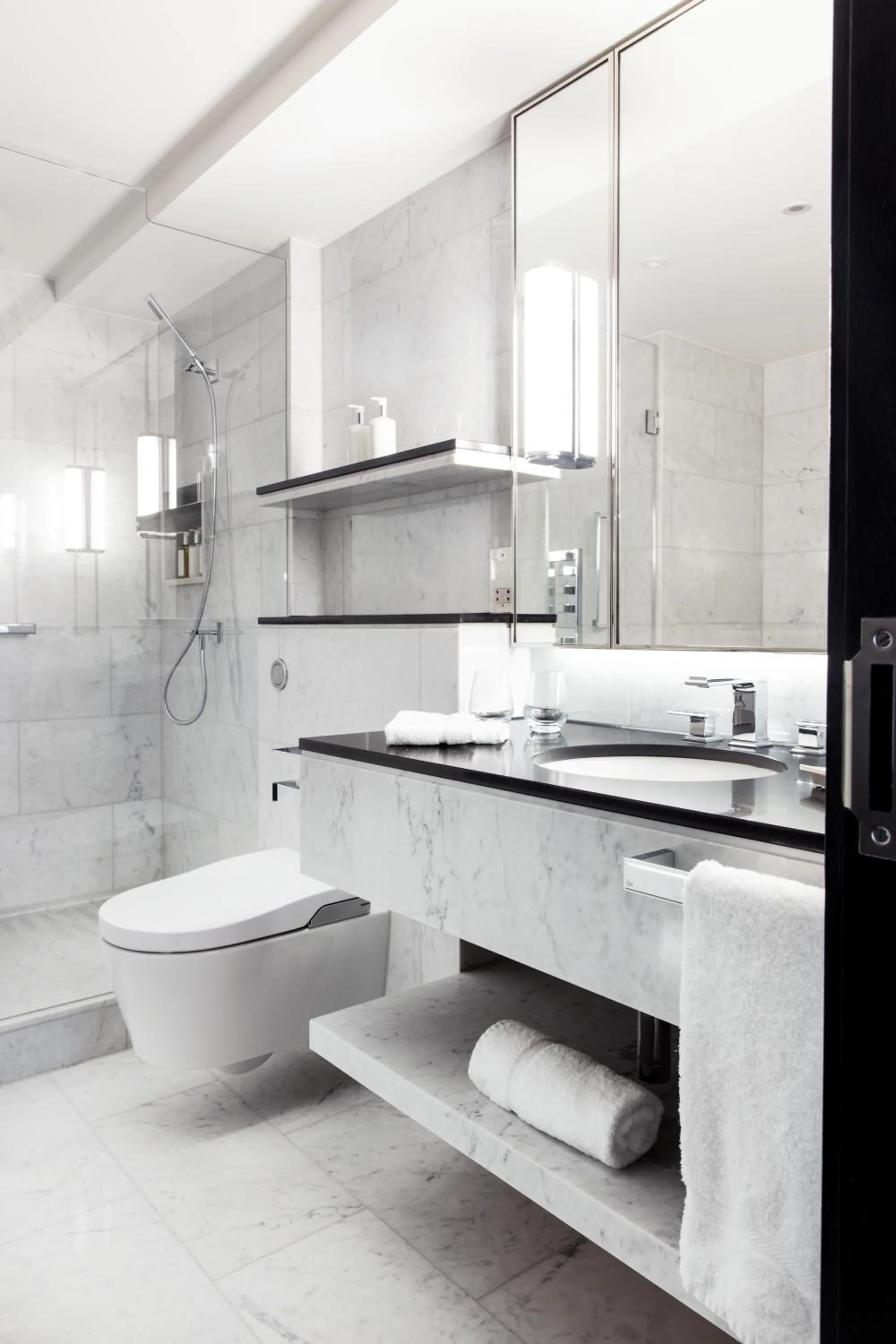 Bathroom in 15 Basil Street Knightsbridge, Luxury Serviced Apartments