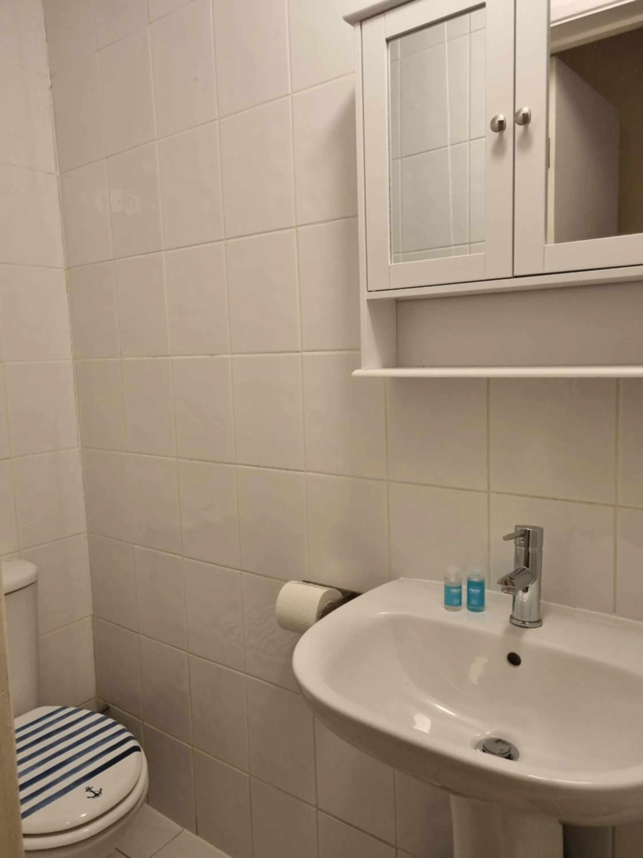 Bathroom in The Windmill Hotel