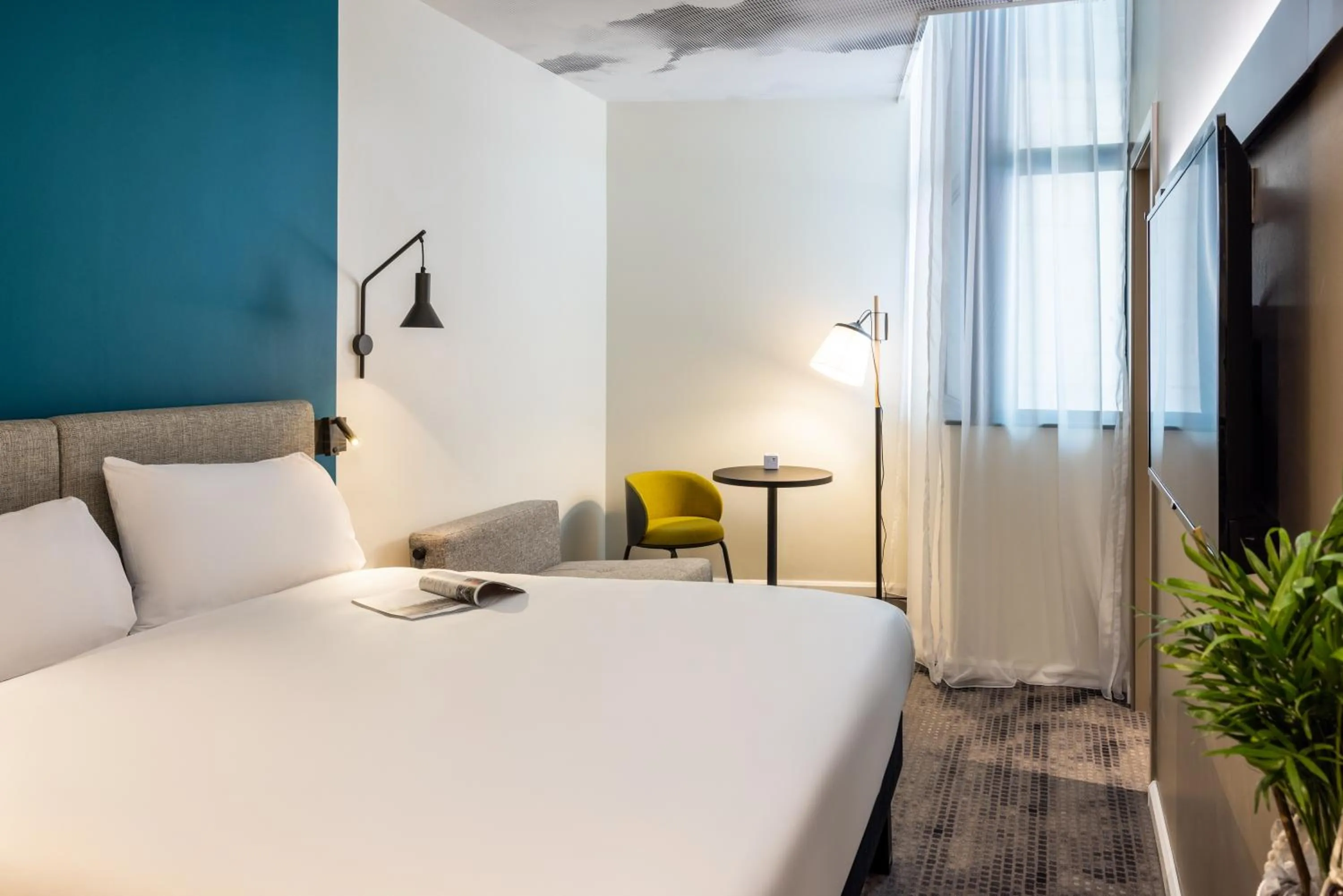 Bedroom, Bed in ibis Manchester Centre Princess Street