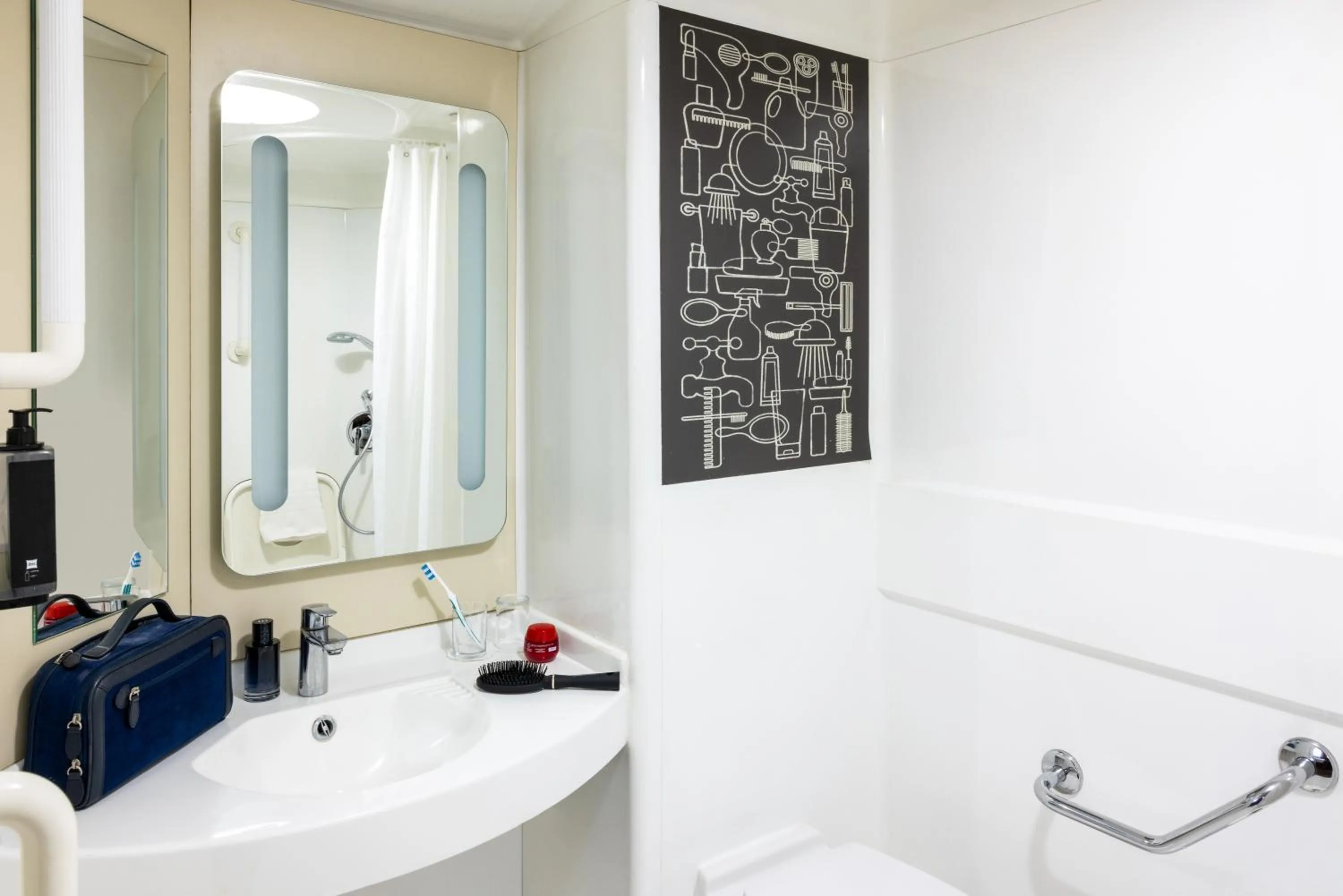 Bathroom in ibis Manchester Centre Princess Street