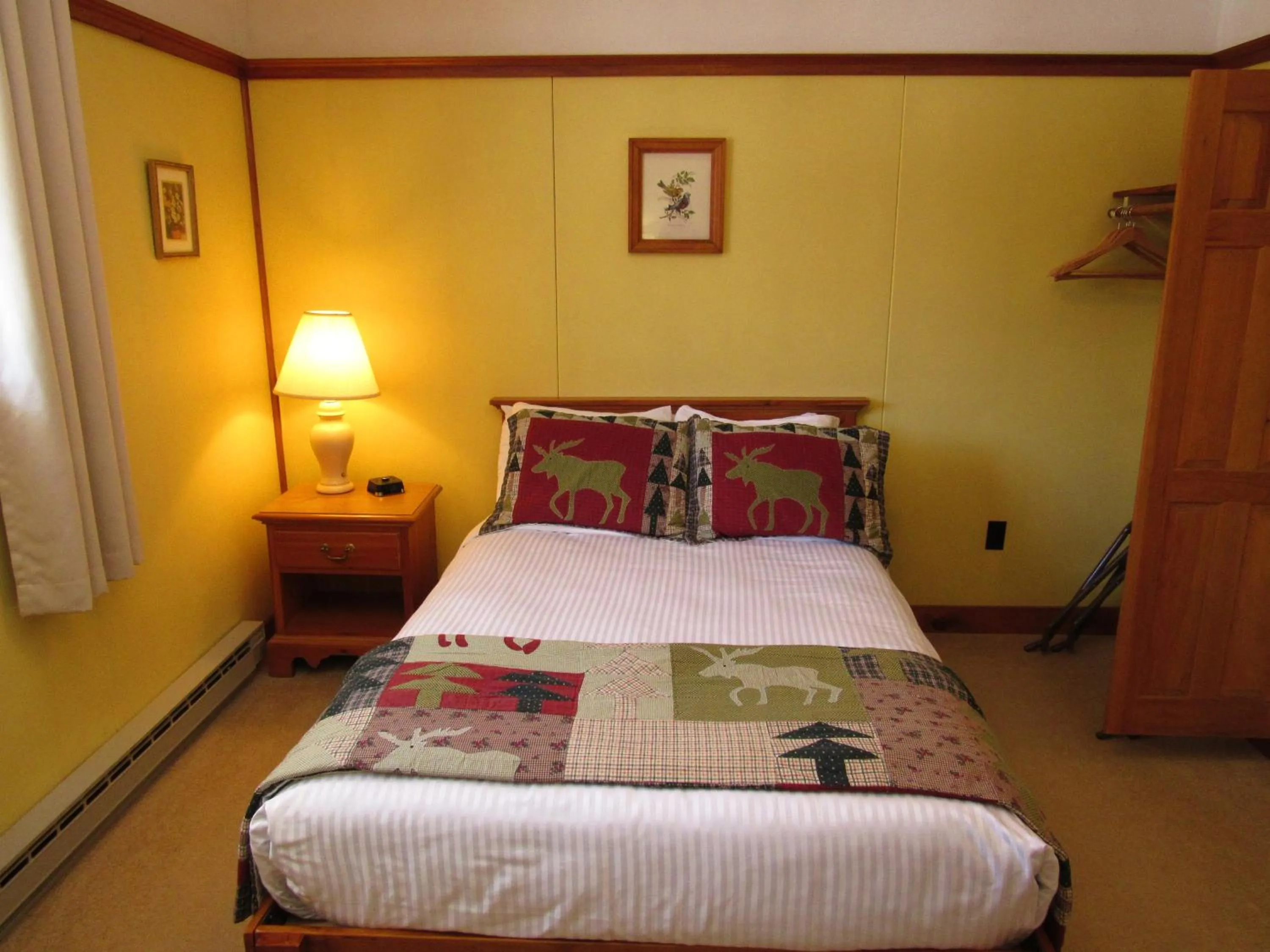 Bed in Carlson's Lodge
