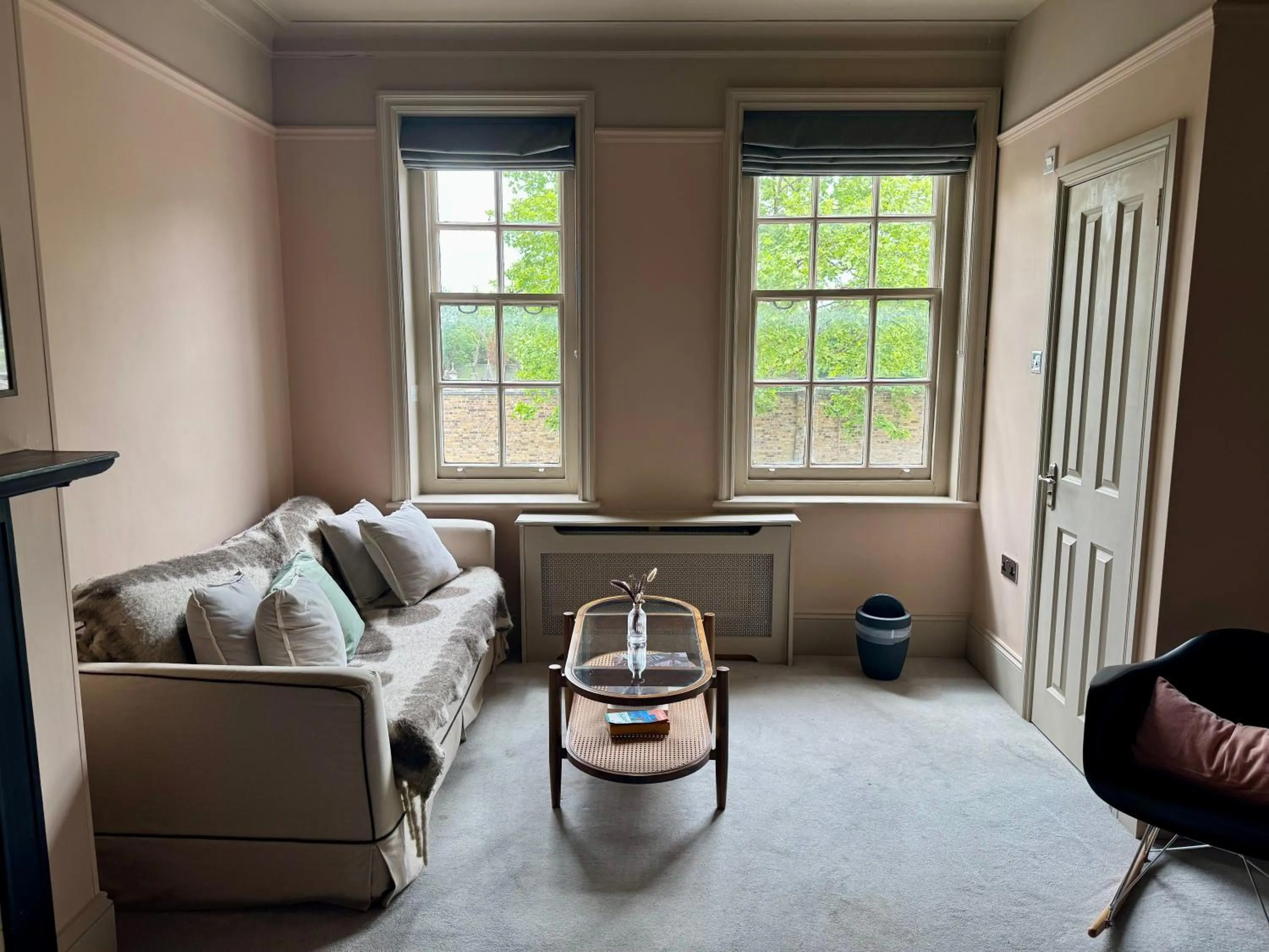 Seating area in The William