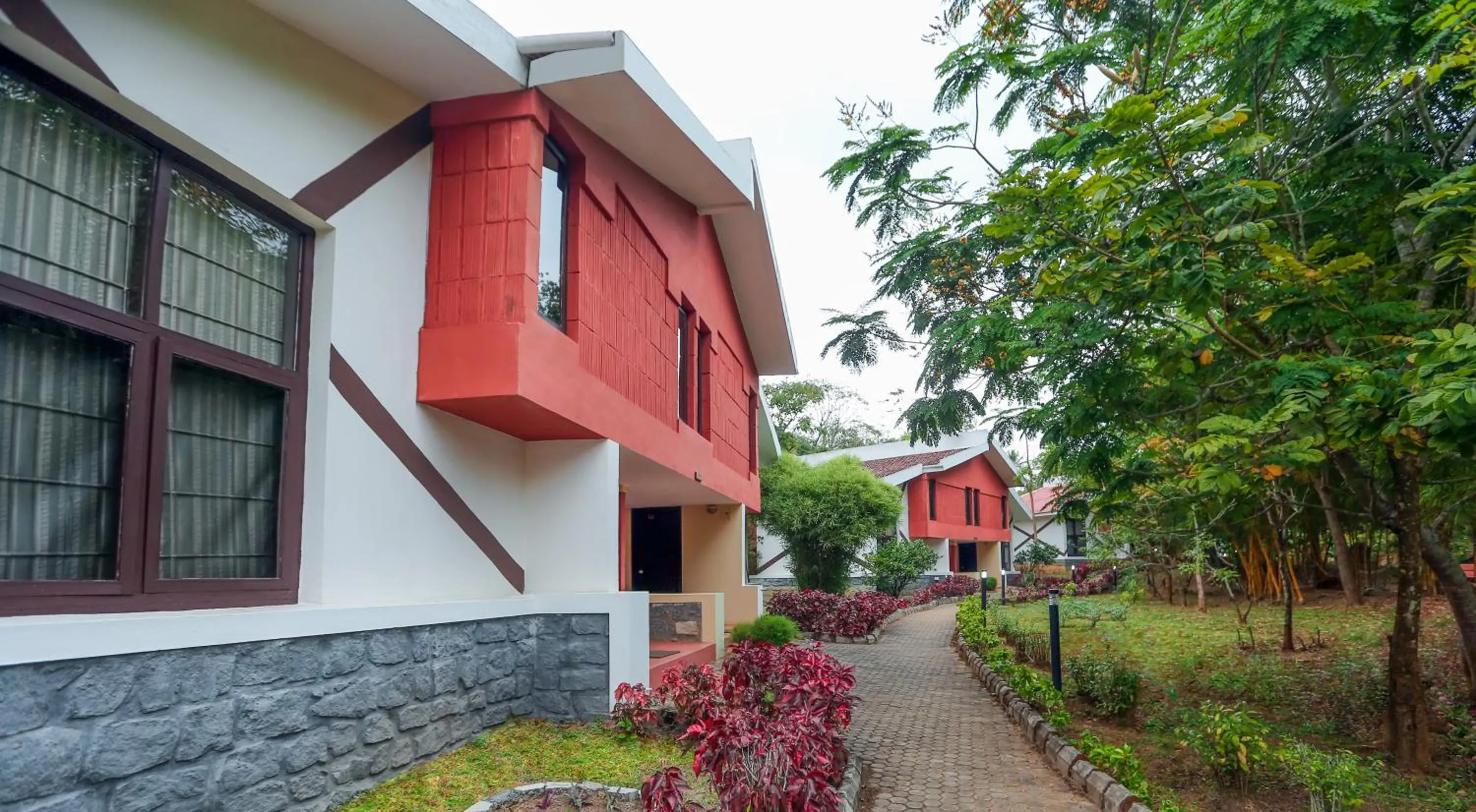 Area and facilities in Kadkani River Resort Coorg