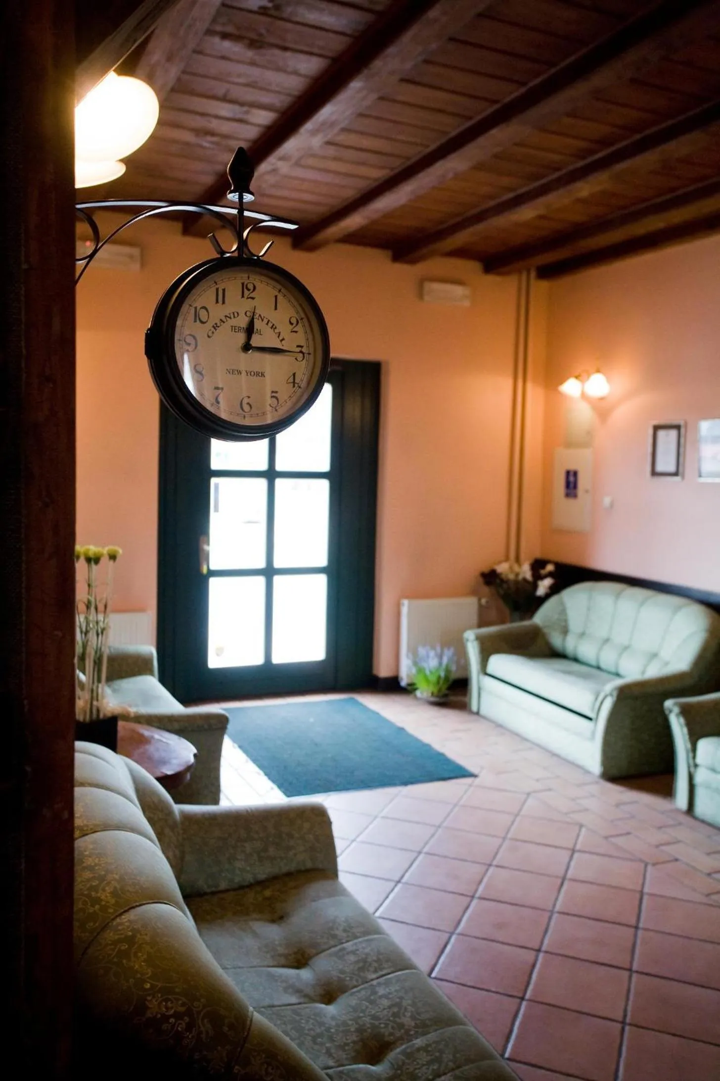 Lobby or reception, Bed in Hotel Mały Młyn