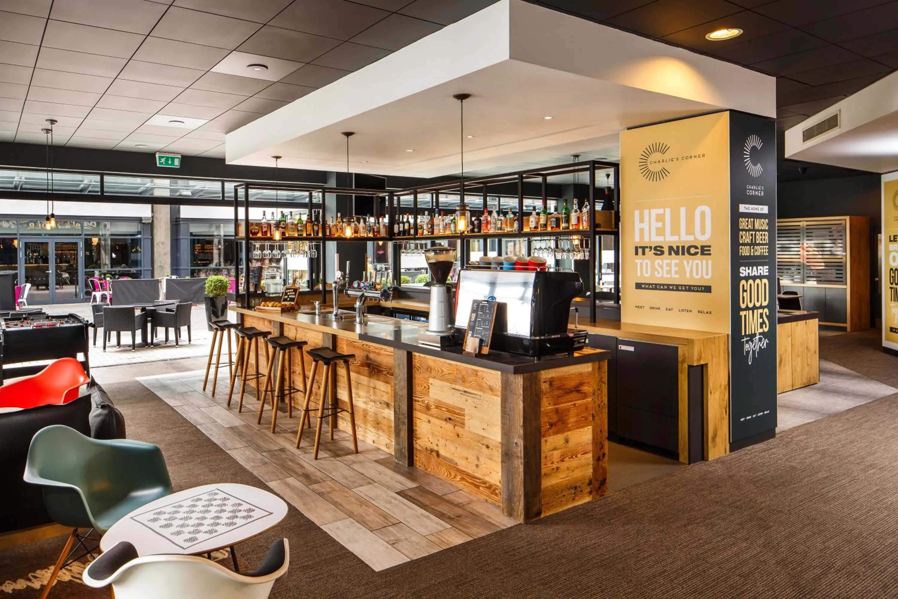 Lounge or bar in ibis Bristol Centre