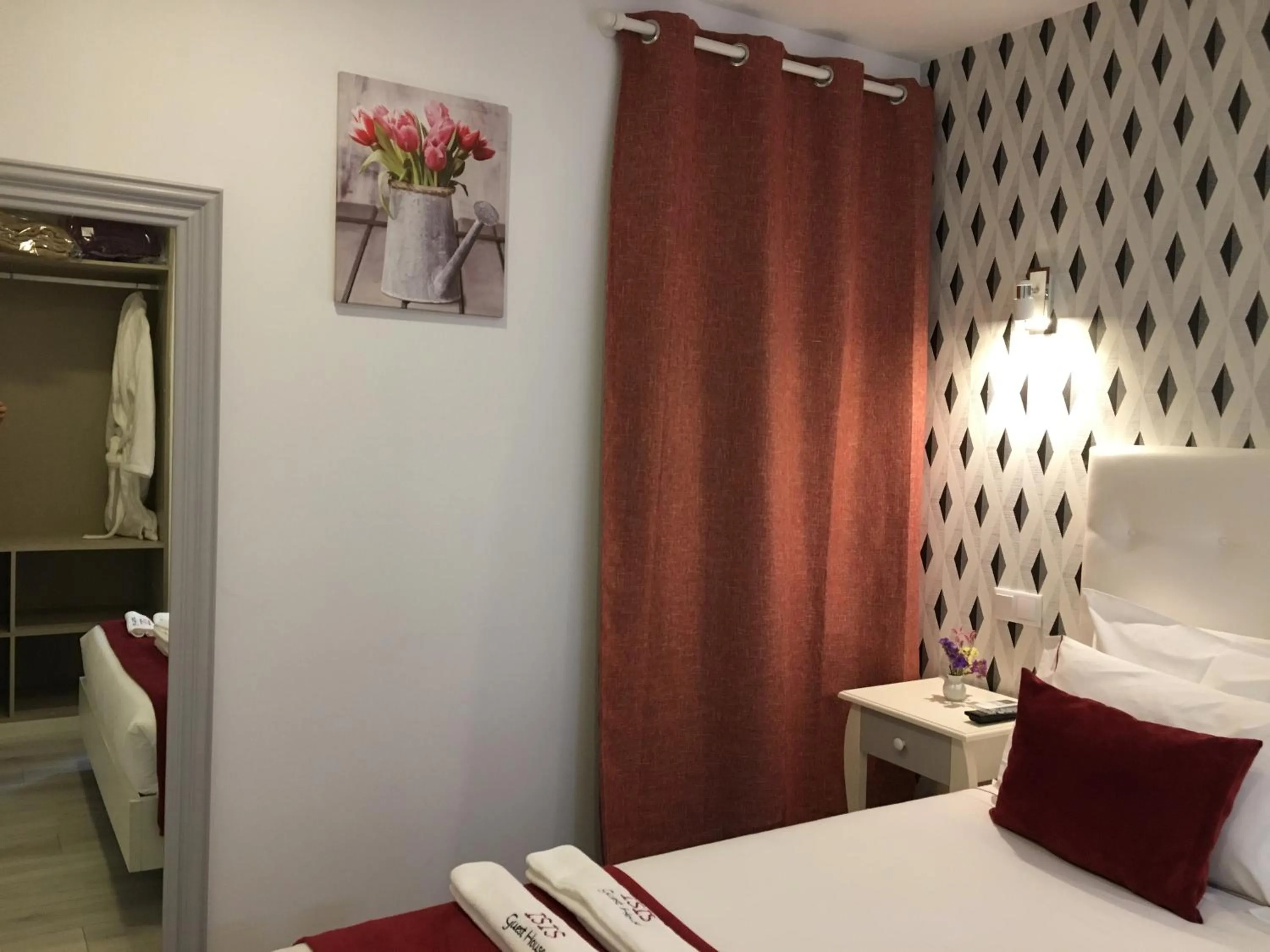 Bed in ÍSIS Guest House