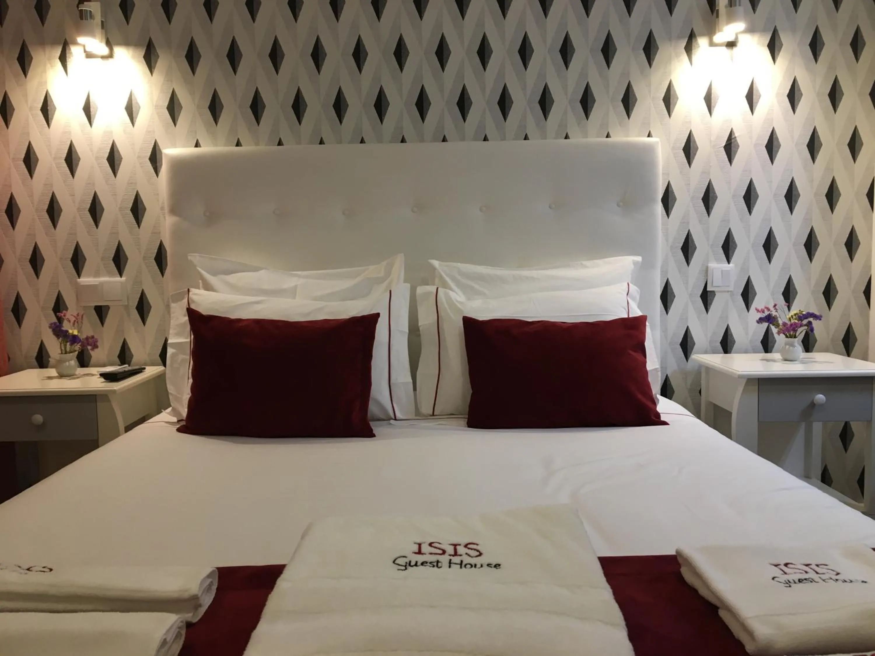 Bed in ÍSIS Guest House