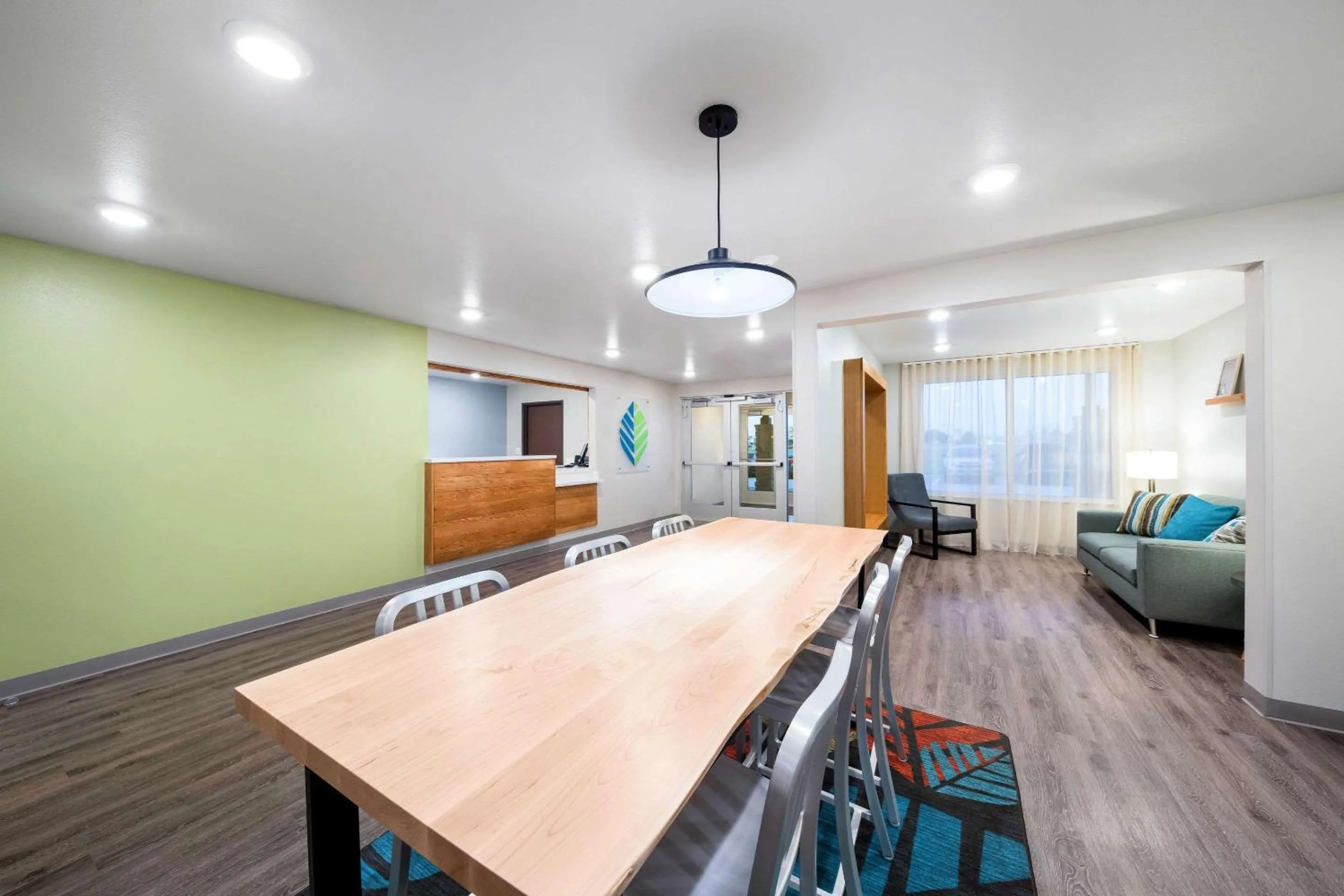 Lobby or reception in WoodSpring Suites Dallas Plano Central Legacy Drive
