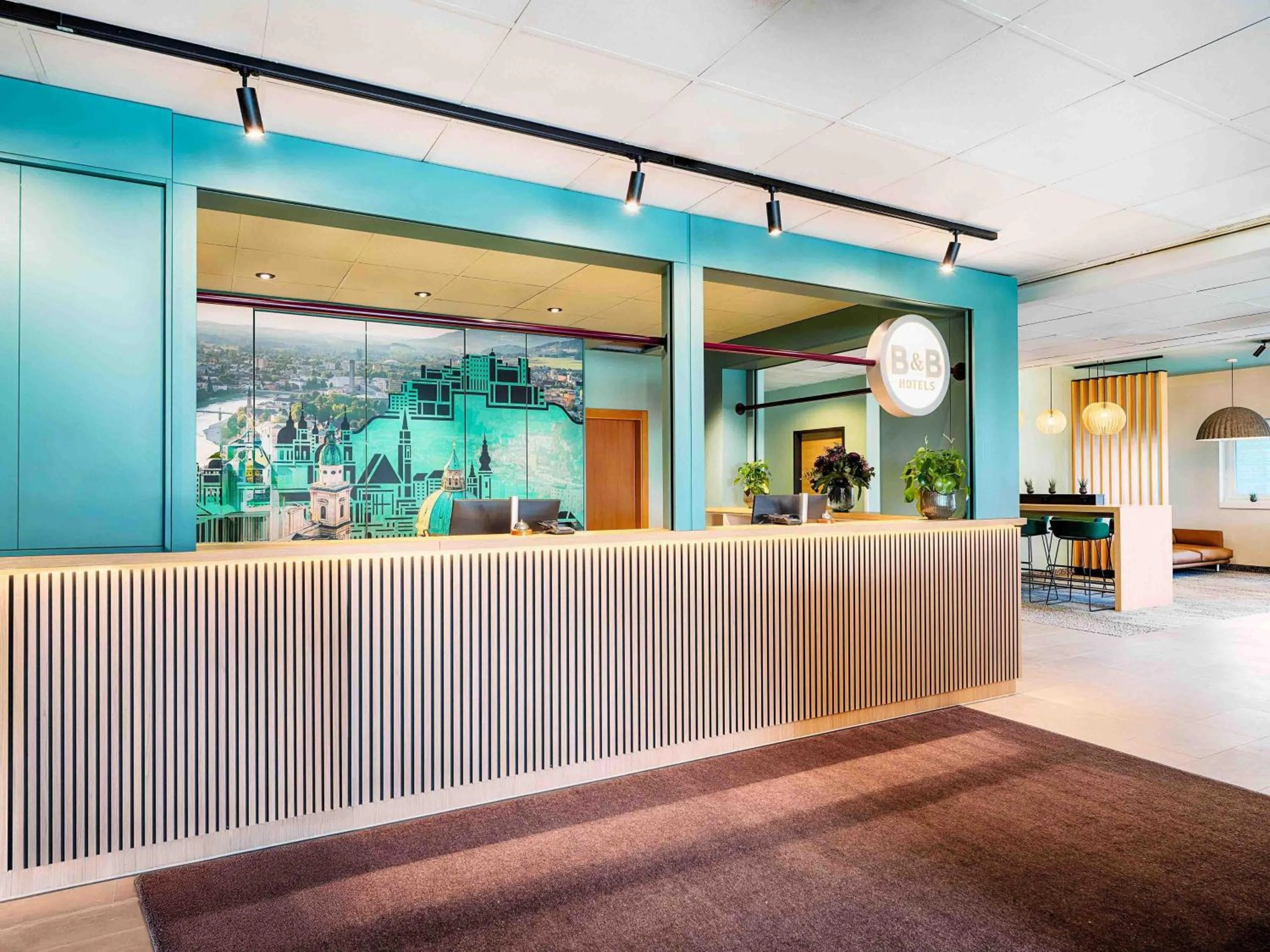 Lobby or reception in B&B Hotel Salzburg-Nord