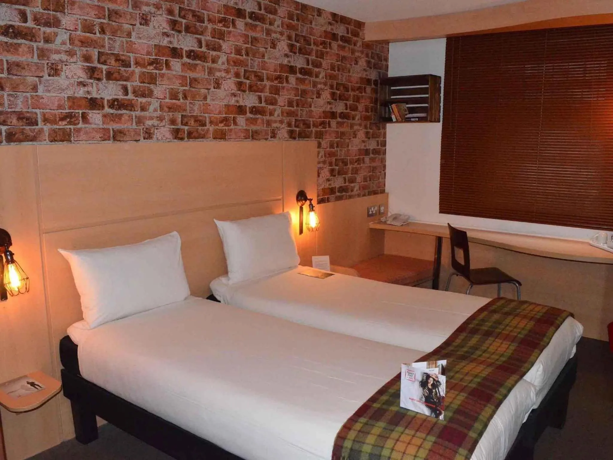 Bedroom, Bed in ibis London City - Shoreditch