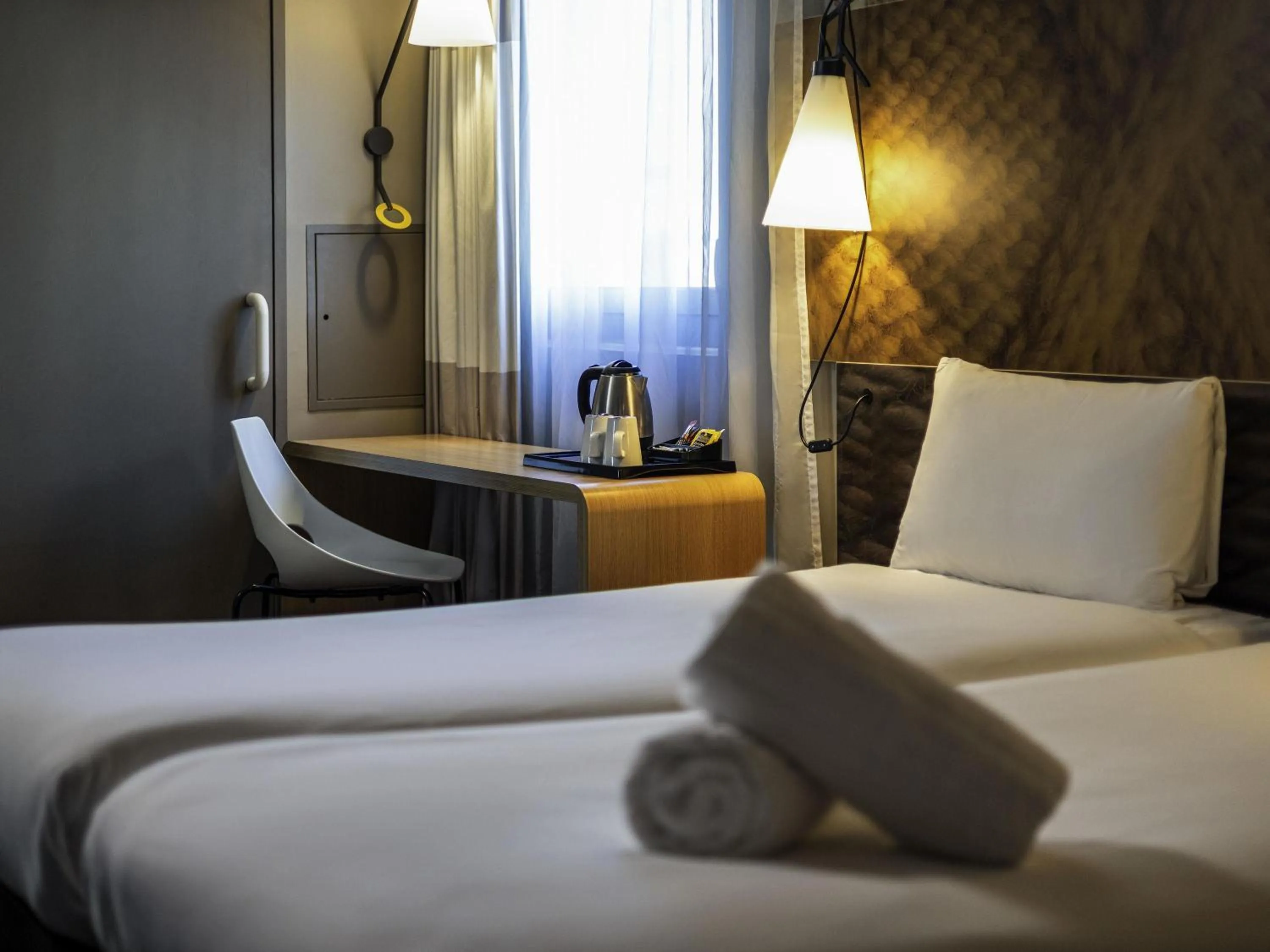 Bedroom, Bed in ibis London City - Shoreditch