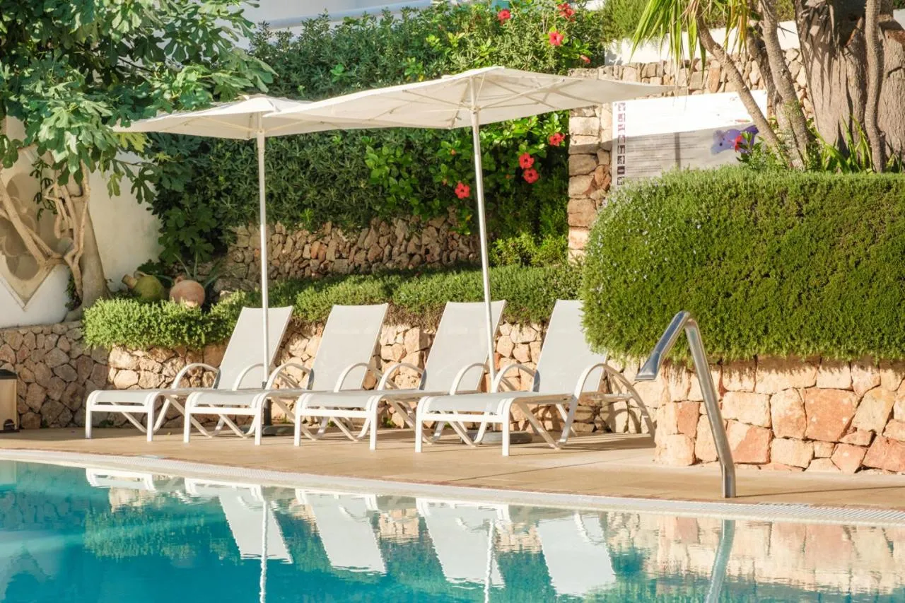 Swimming pool in Hotel Cala Dor - Adults Only