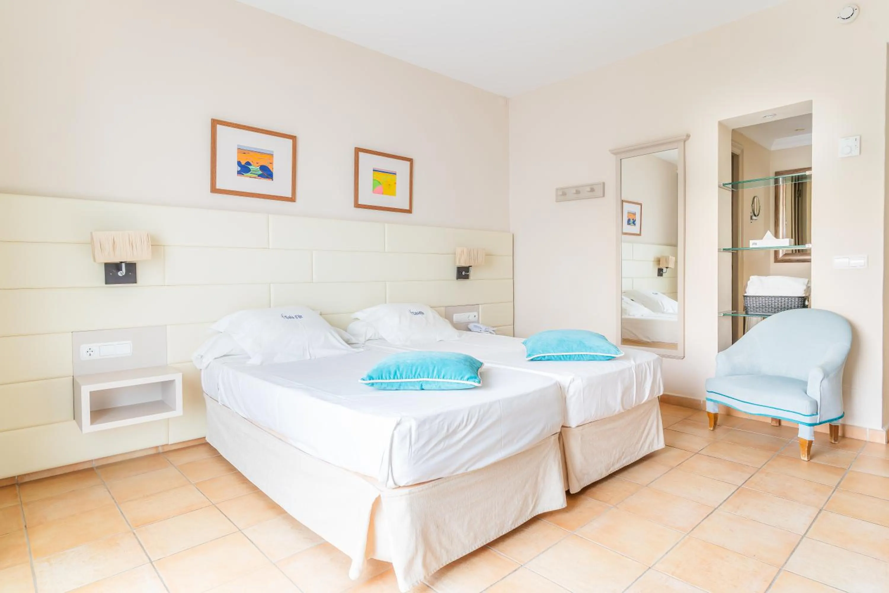 Bed in Hotel Cala Dor - Adults Only