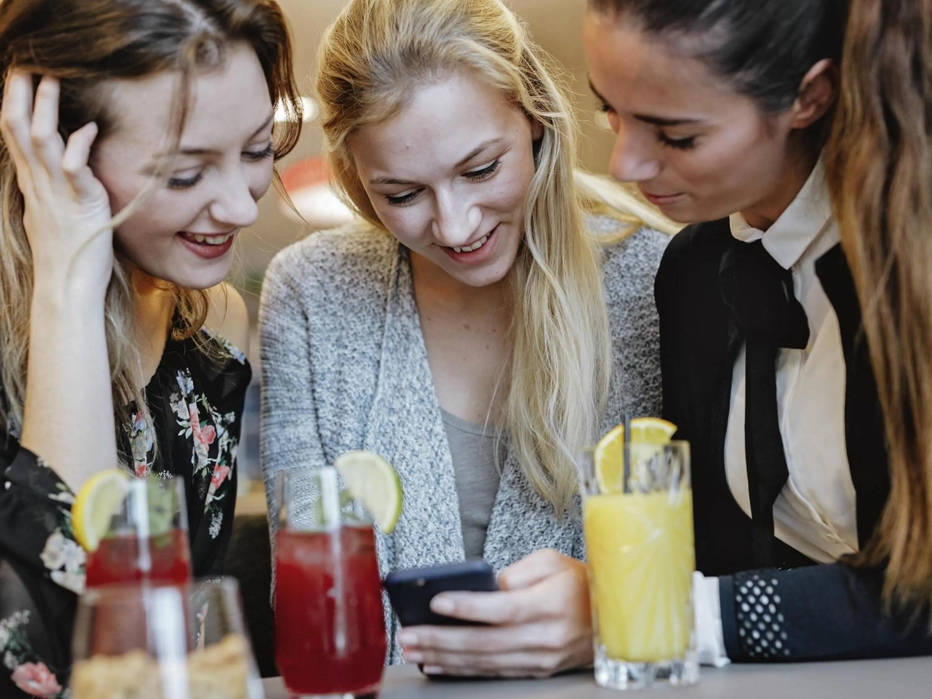 Lounge or bar in ibis Hotel Nürnberg Altstadt
